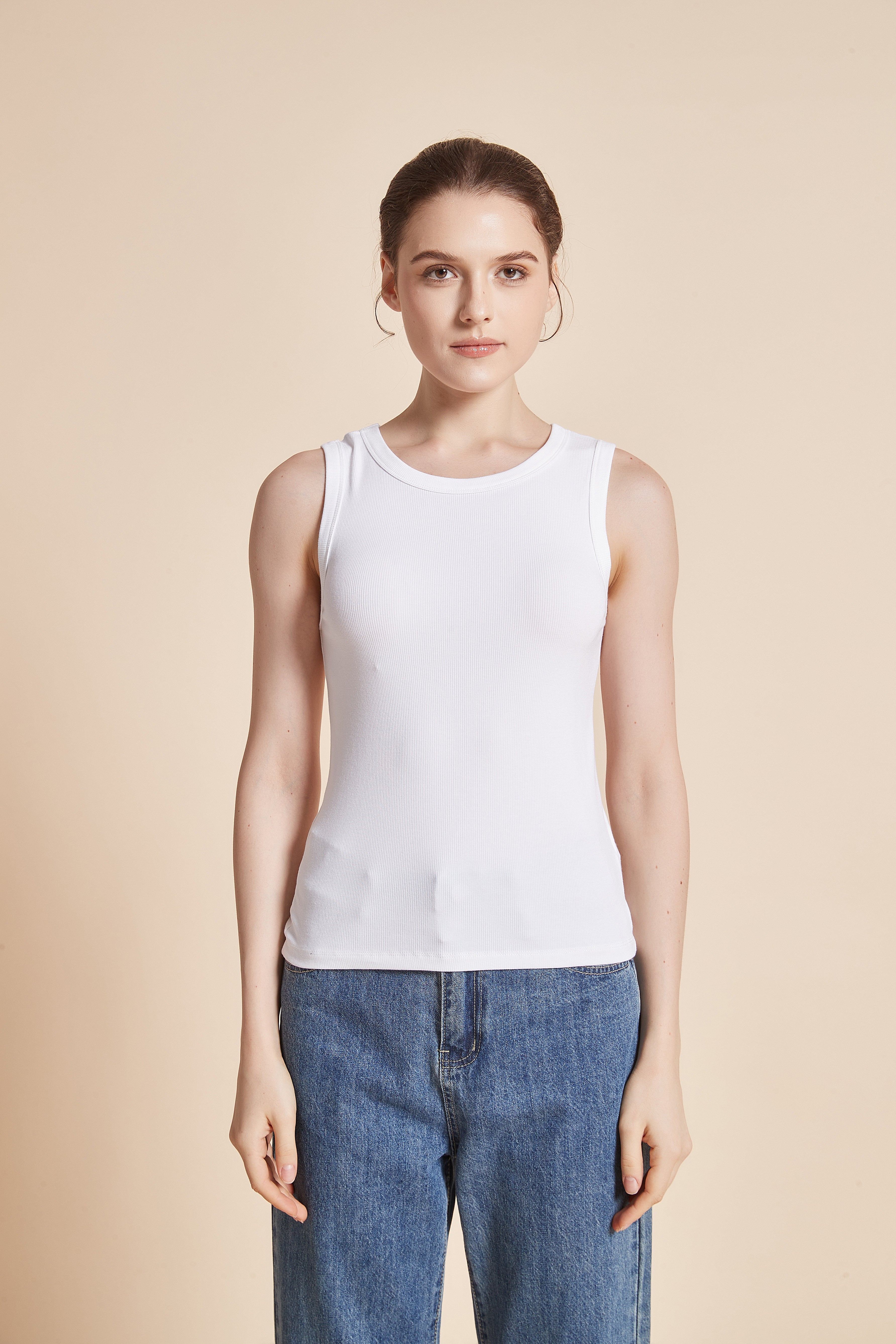 Yola Plain Sleeveless Blouse with Round Neck
