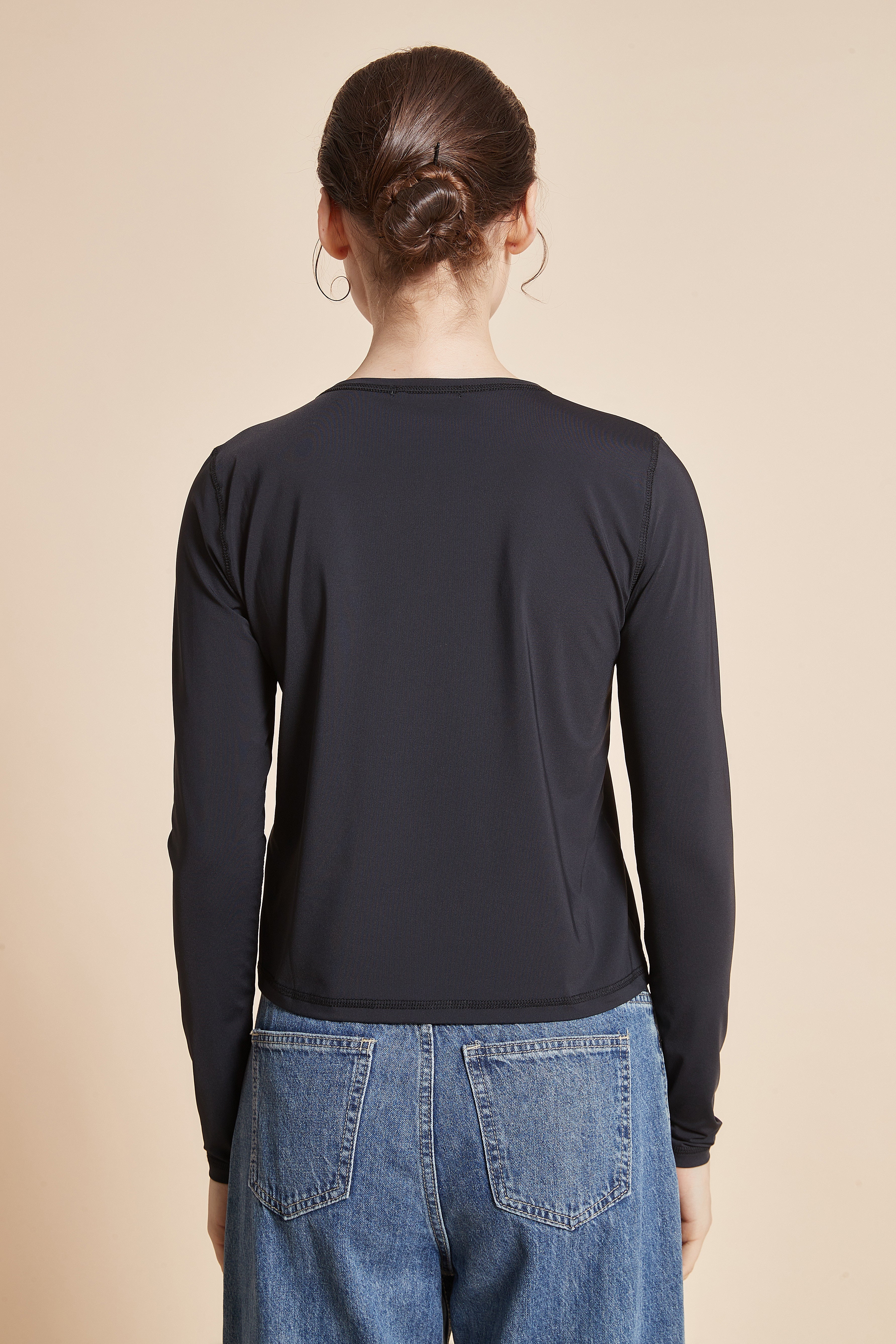Yola Plain Long-Sleeve T-shirt with Round Neck