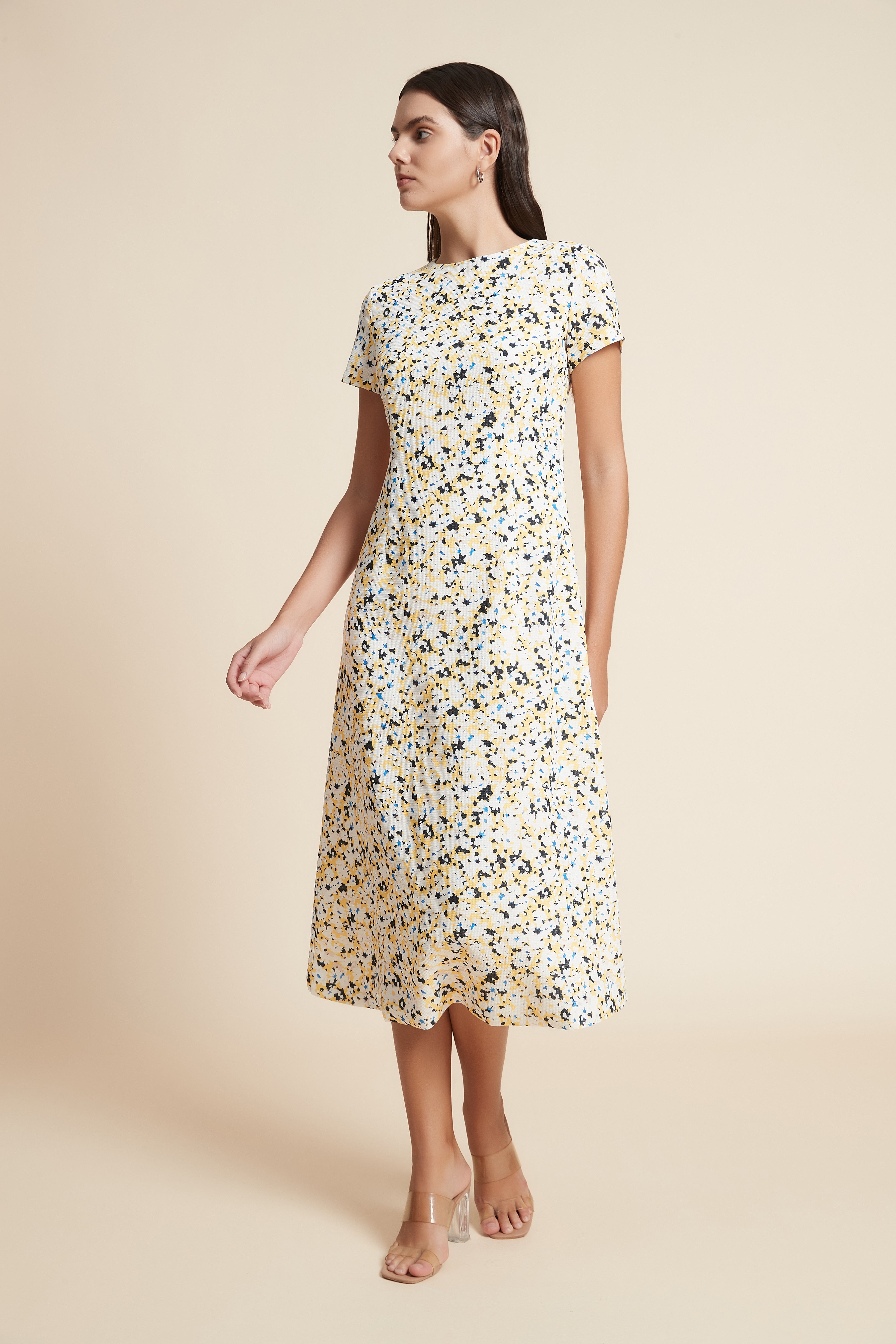 Short Sleeve Printed Midi Dress with Round Neck