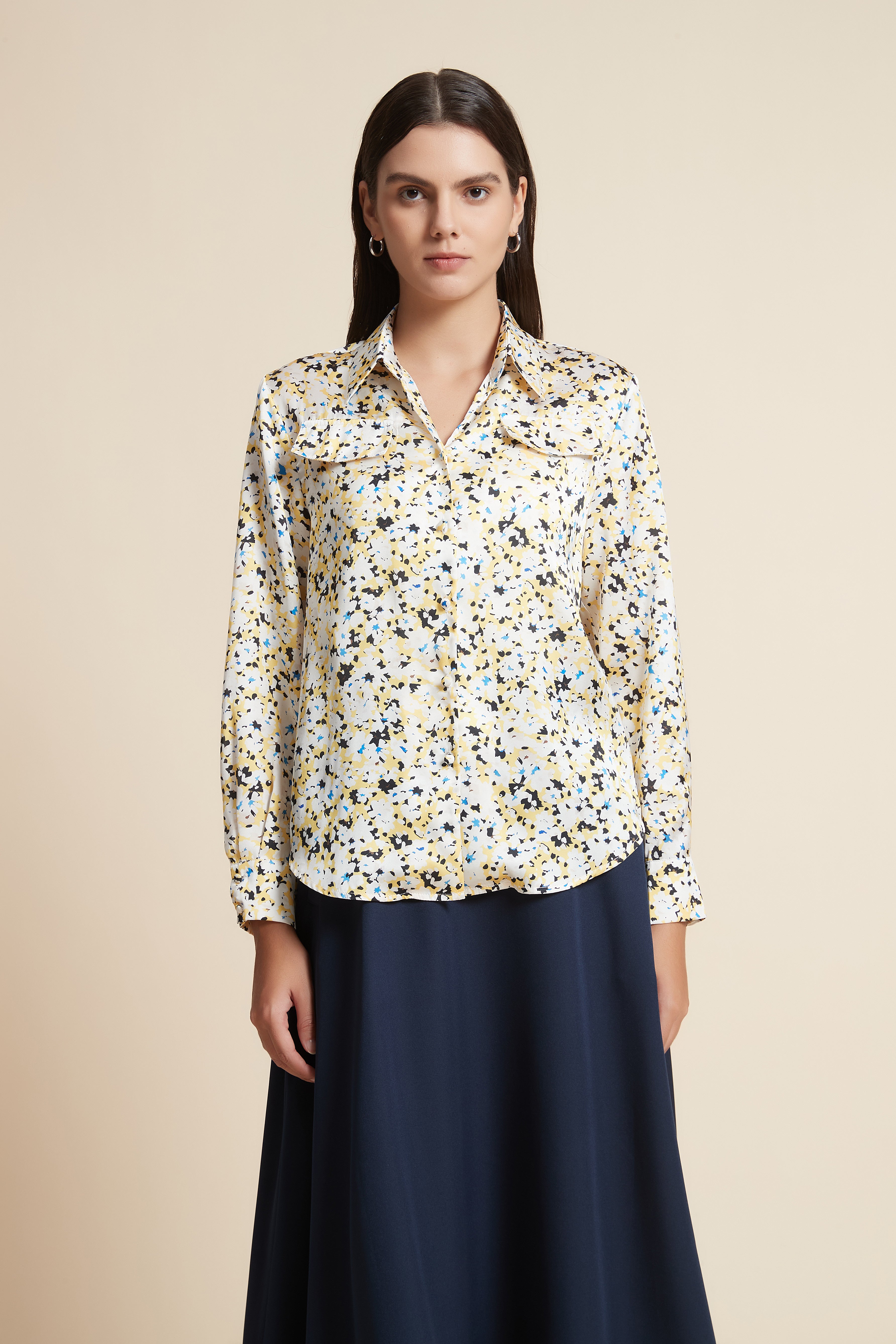 Long Sleeve Shirt with Plaid Collar