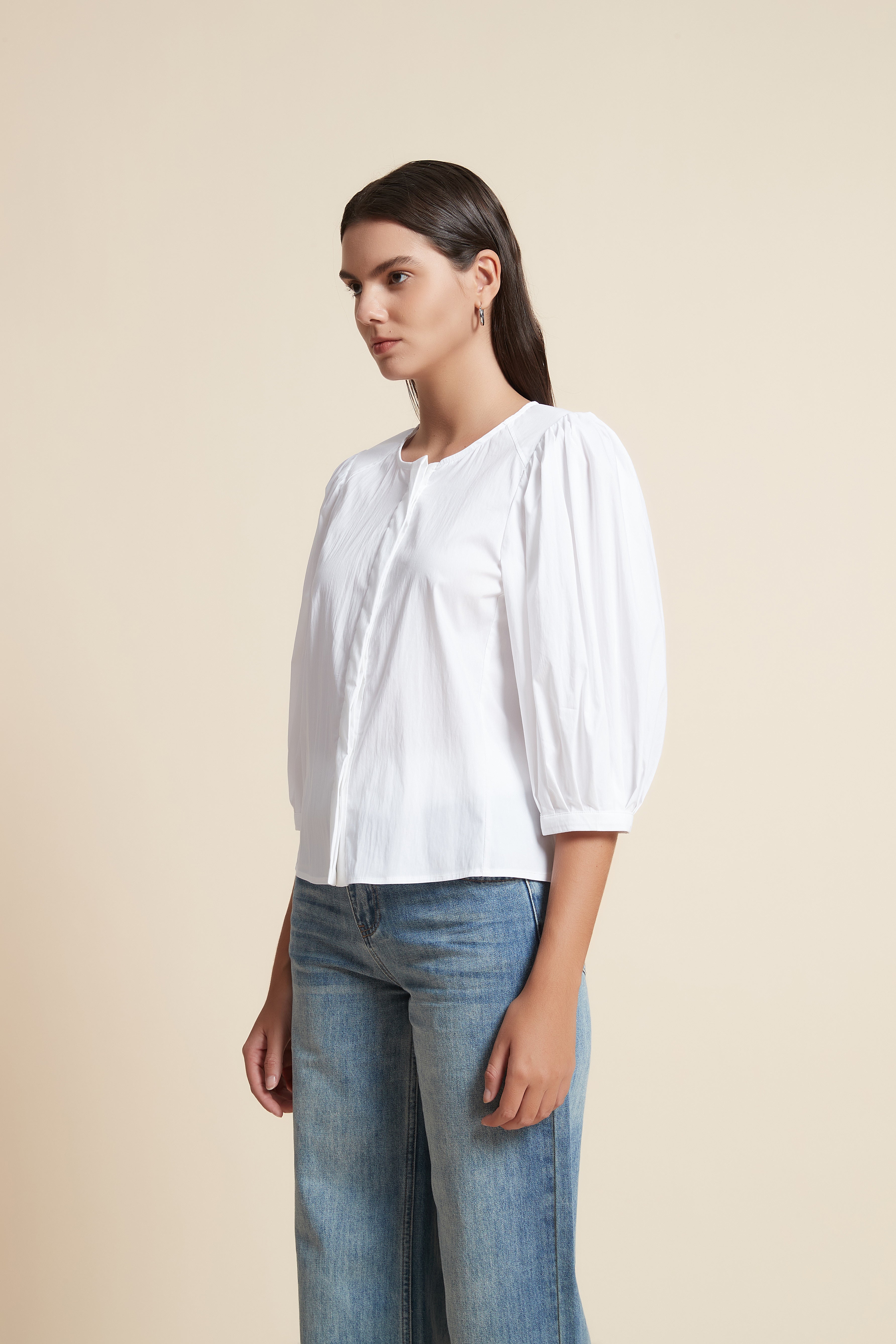 3/4 Sleeve Cropped Blouse with Round Neck