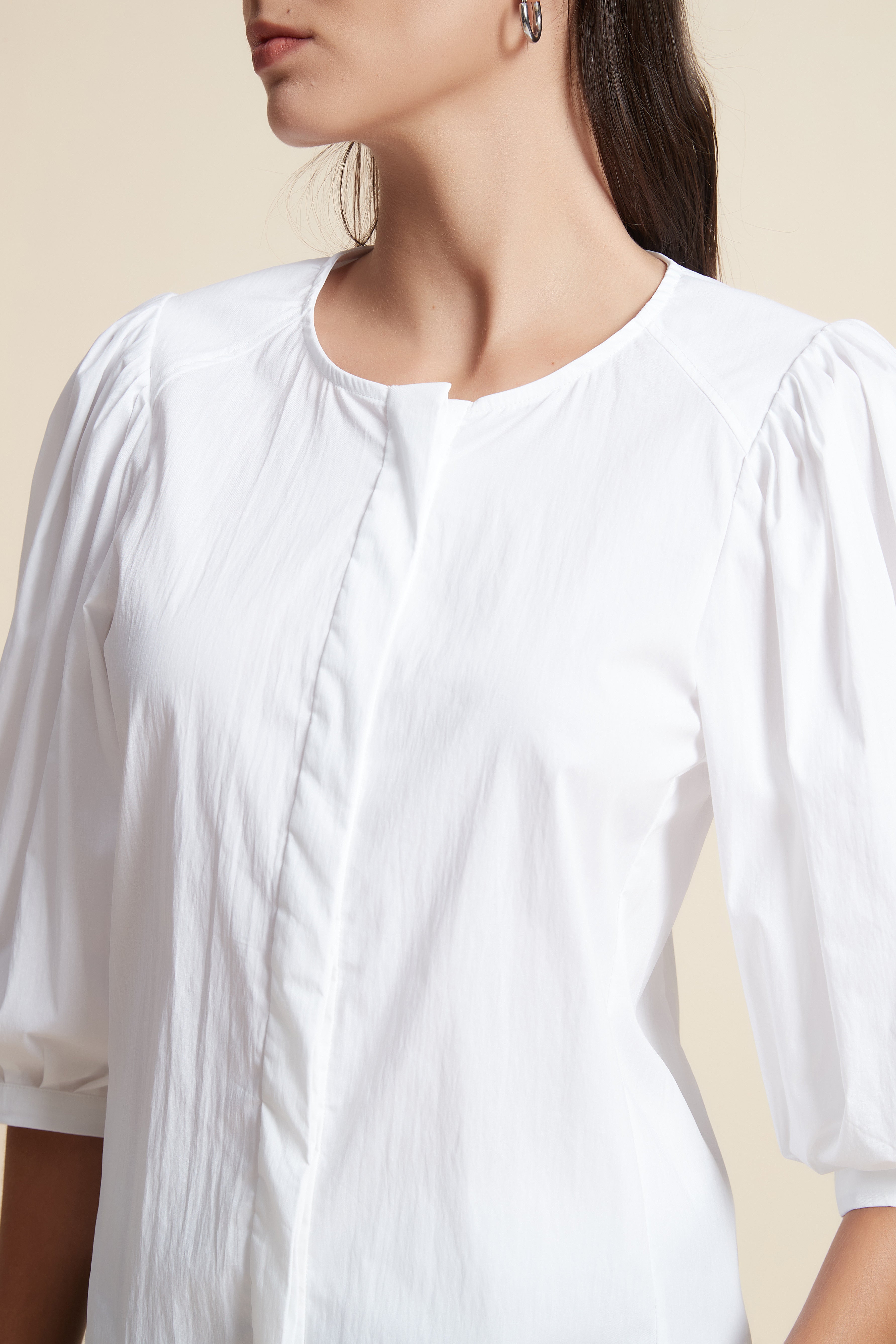 3/4 Sleeve Cropped Blouse with Round Neck