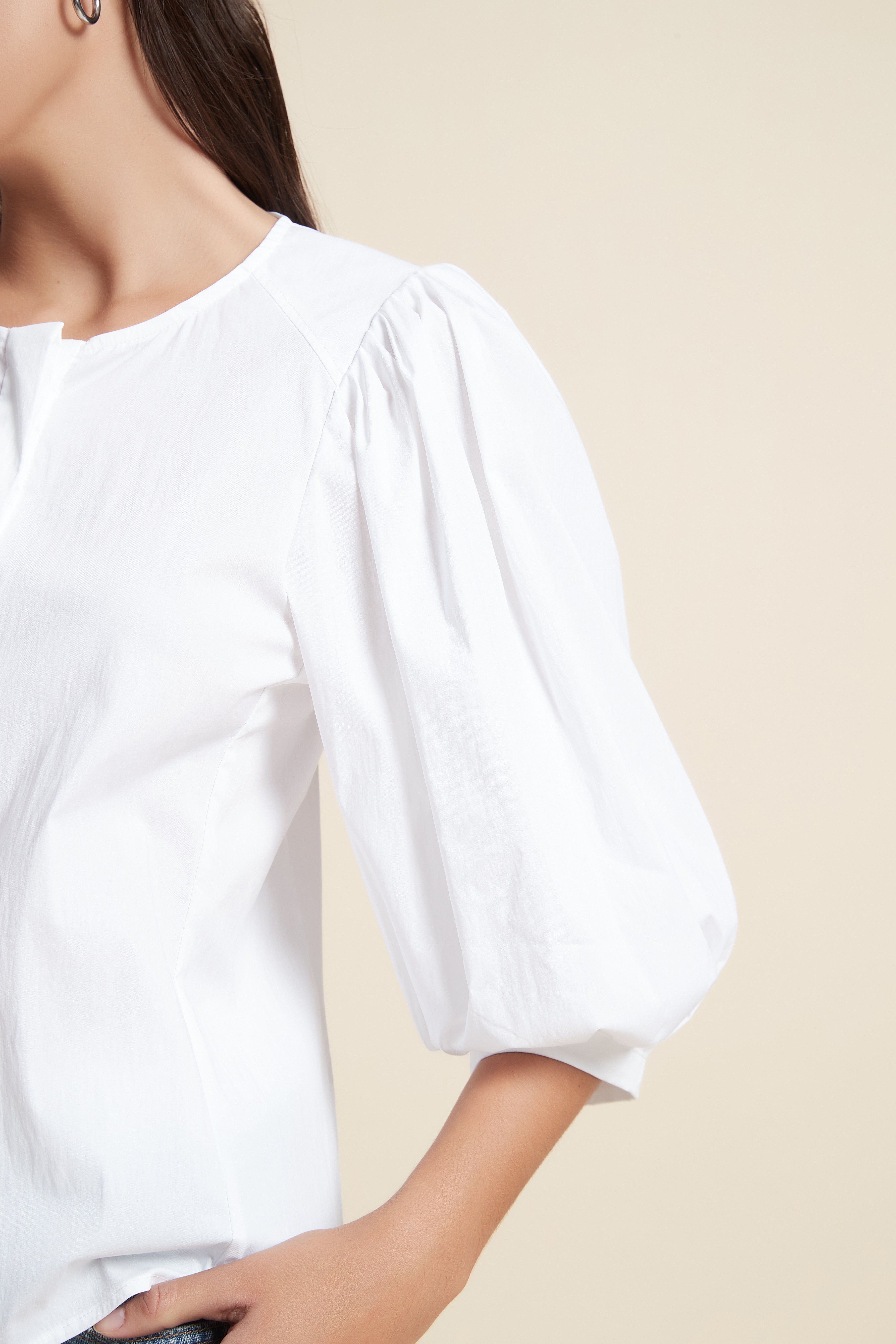 3/4 Sleeve Cropped Blouse with Round Neck
