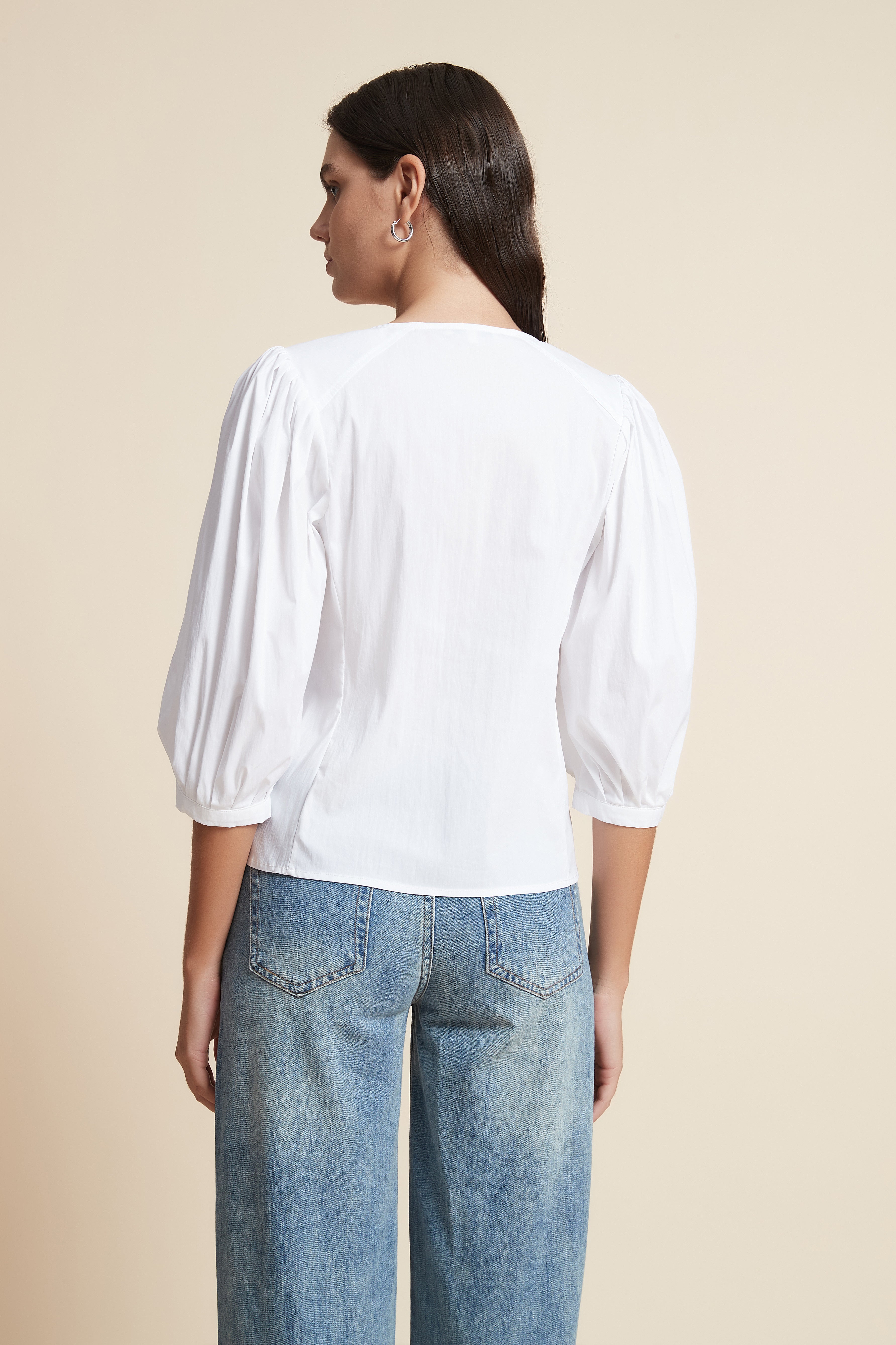 3/4 Sleeve Cropped Blouse with Round Neck