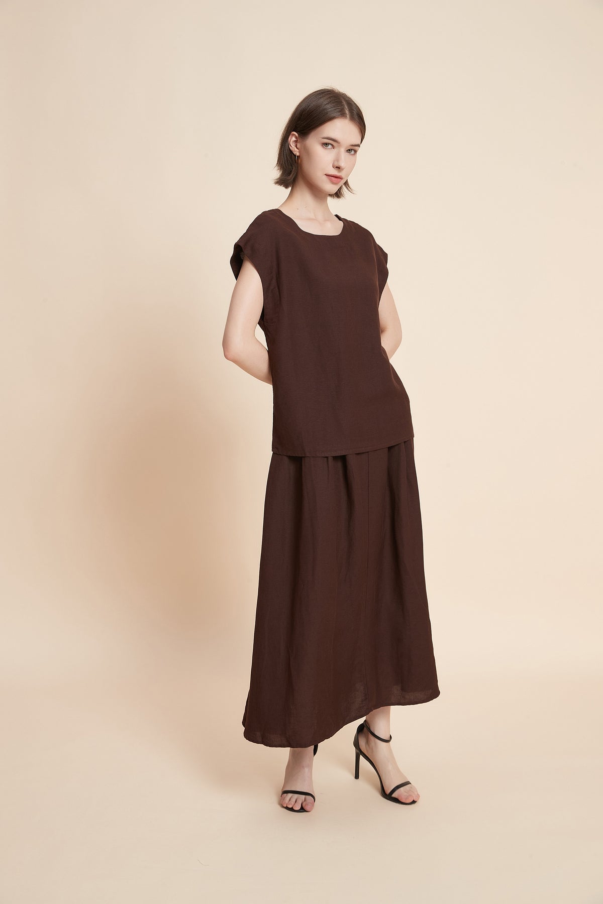 Plain Sleeveless T-Shirt
