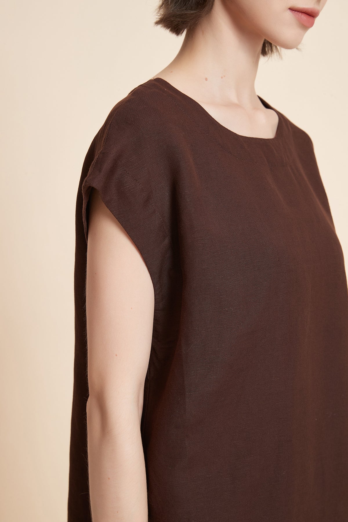 Plain Sleeveless T-Shirt