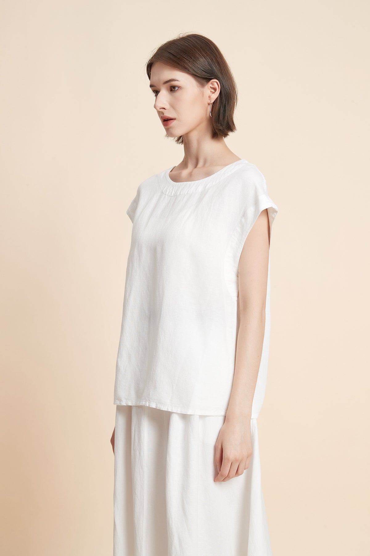 Plain Sleeveless T-Shirt