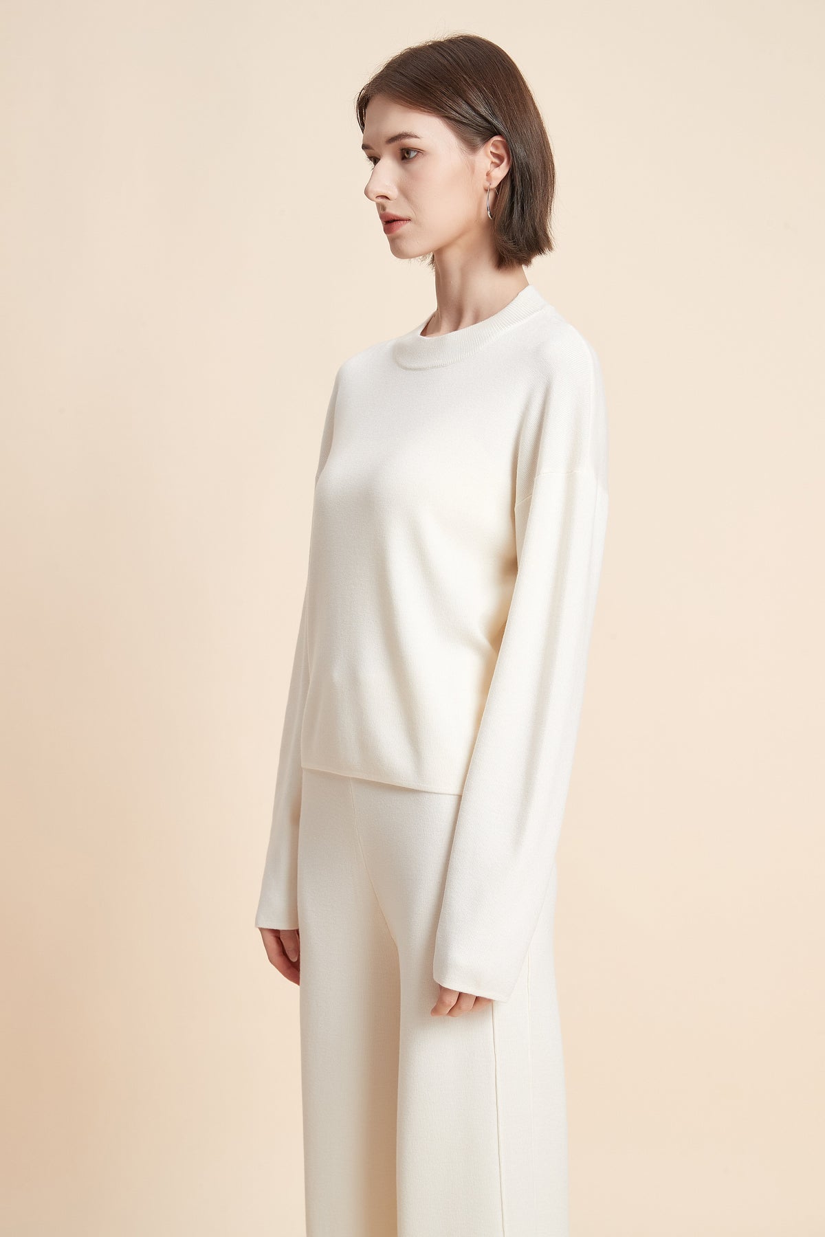 Plain Cropped Long Sleeve Top