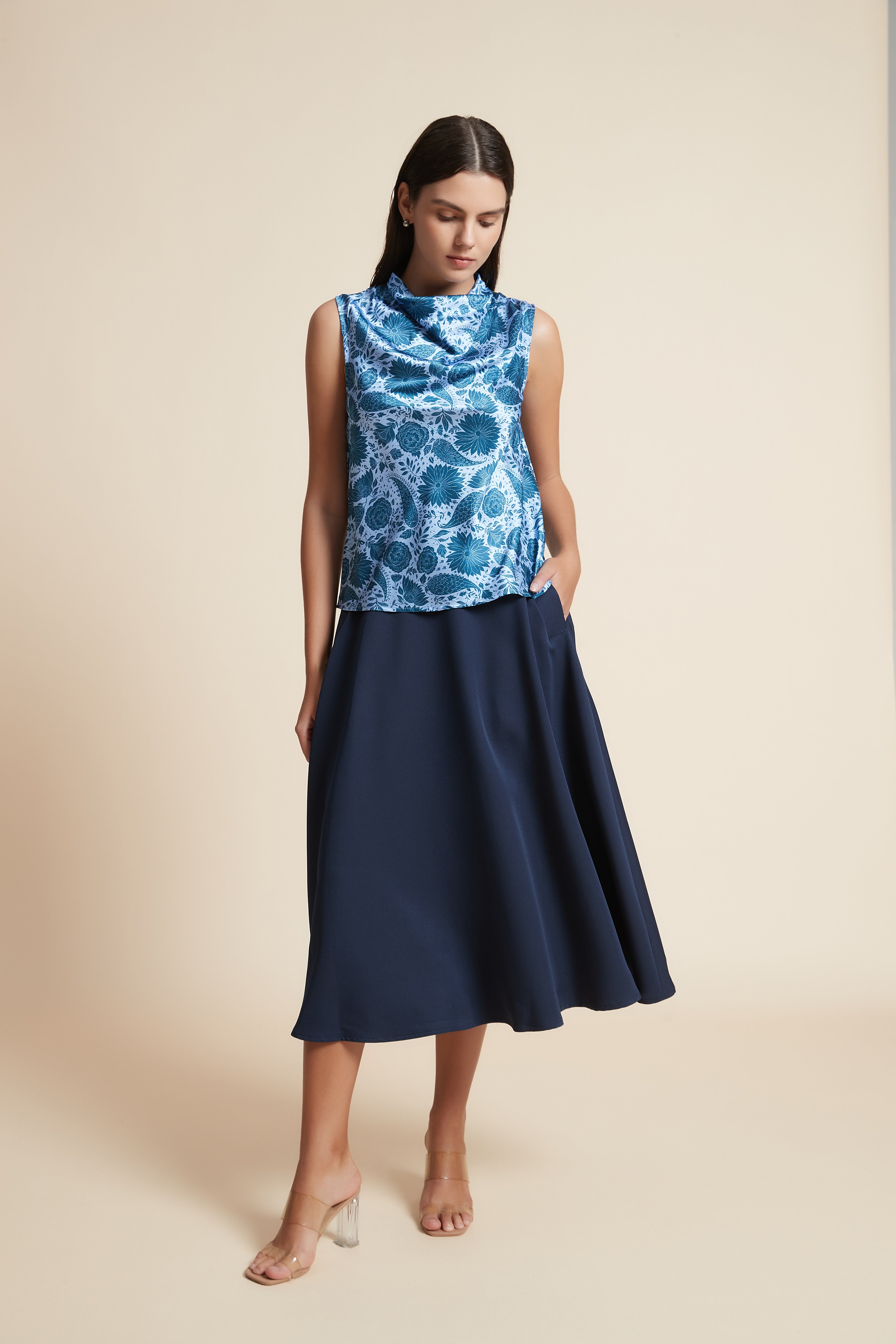 Sleeveless High Neck Printed Blouse