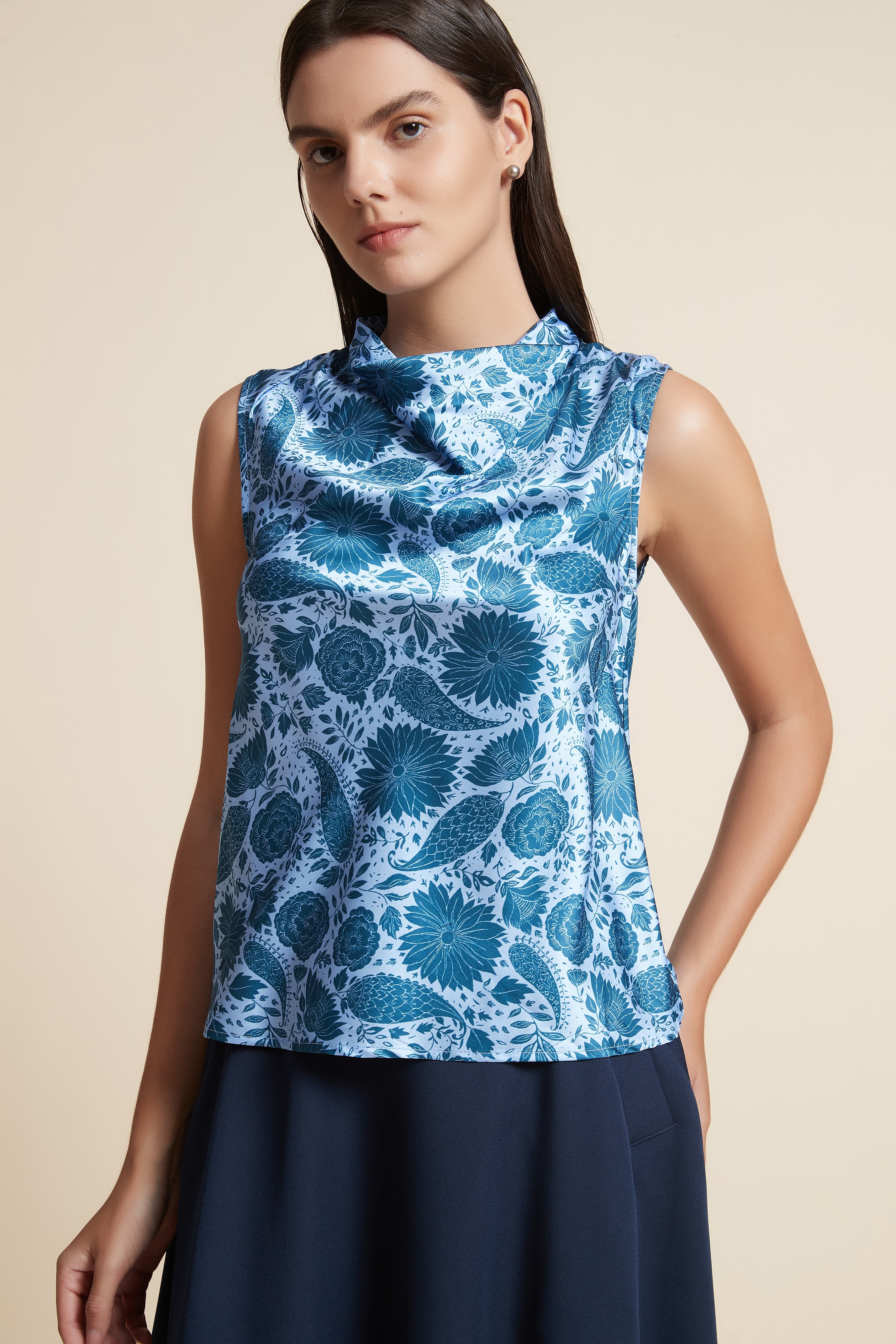 Sleeveless High Neck Printed Blouse