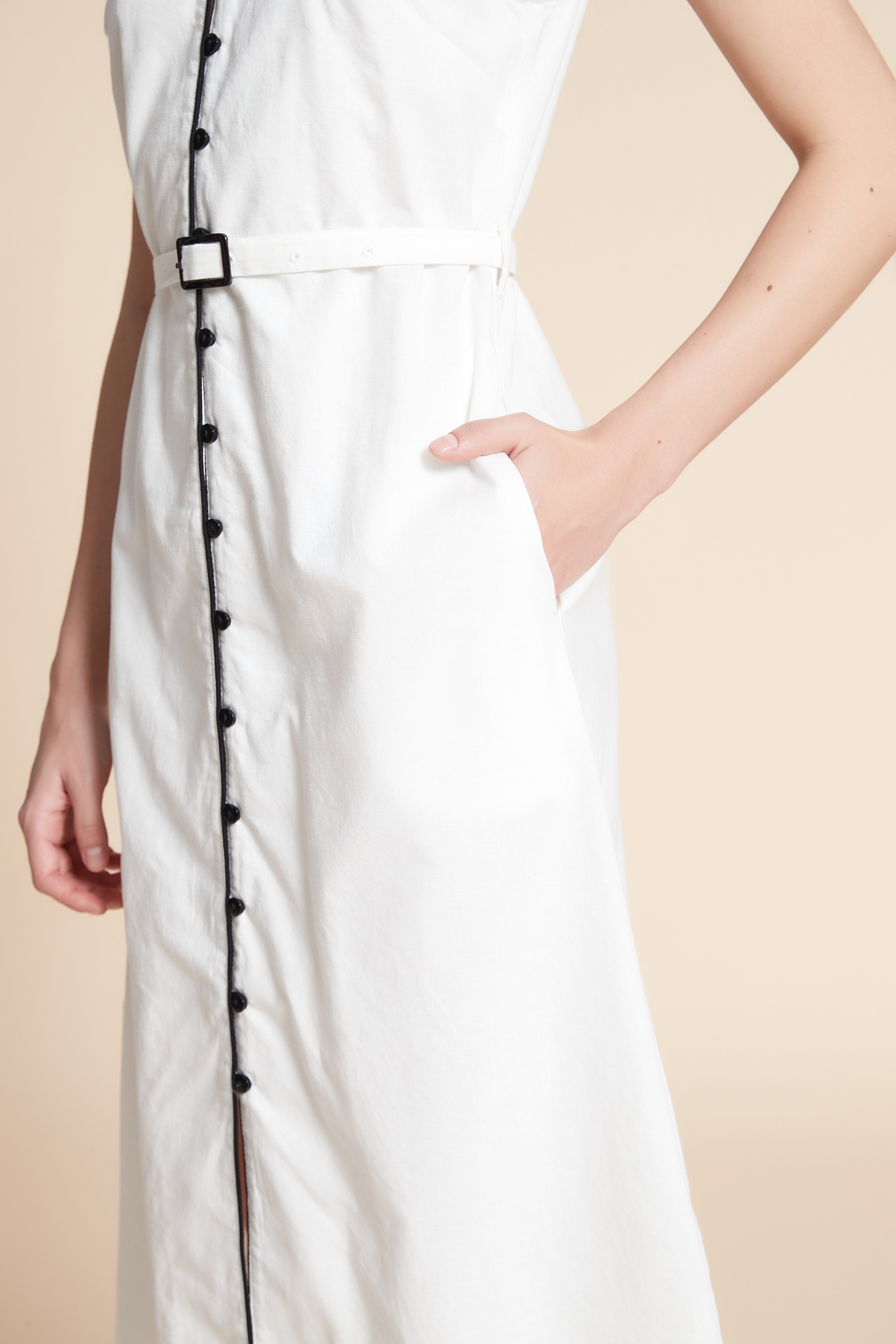 Solid Midi Sleeveless Dress with Belt