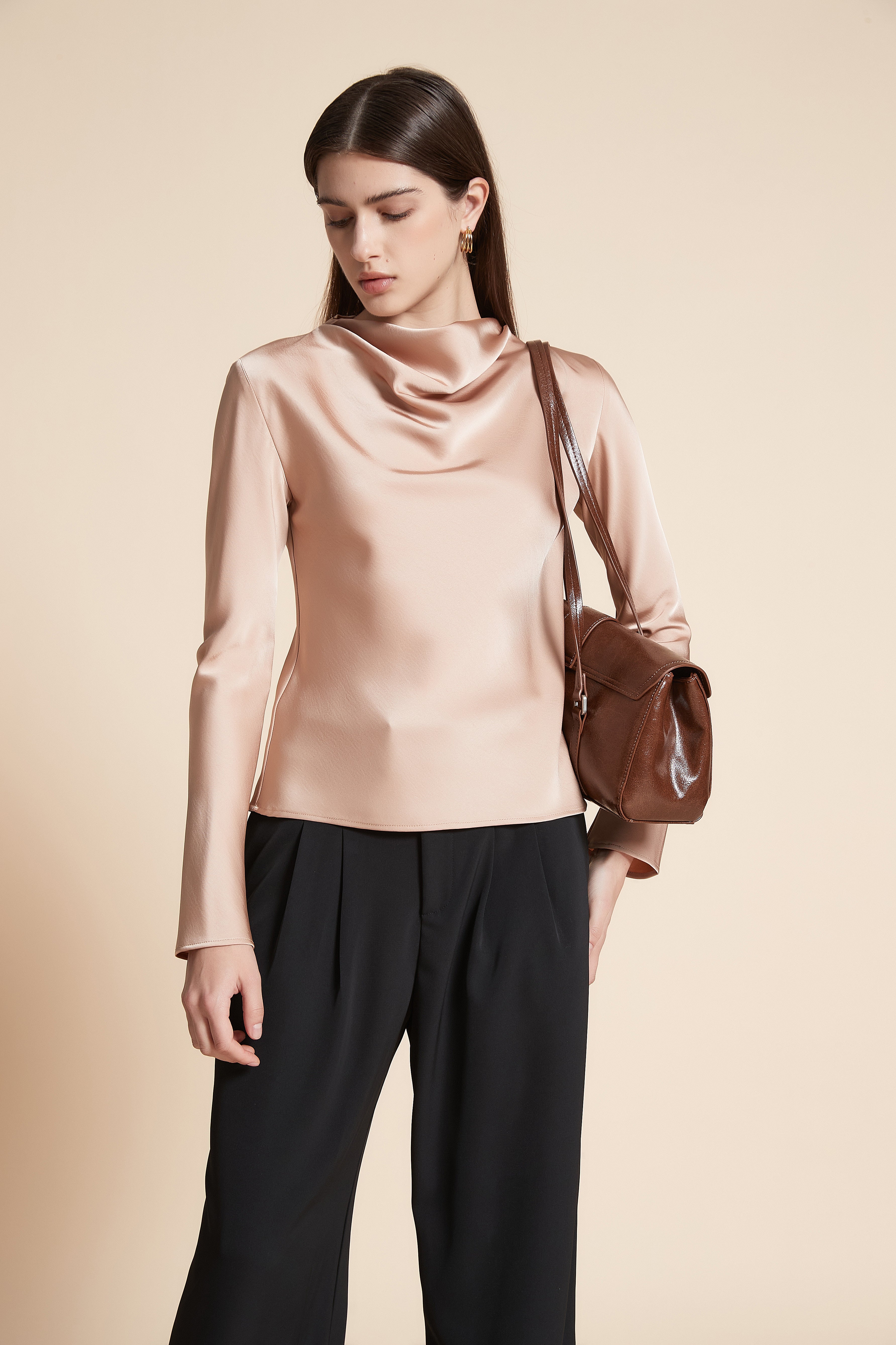 Solid Waist-Length Long Sleeve Blouse