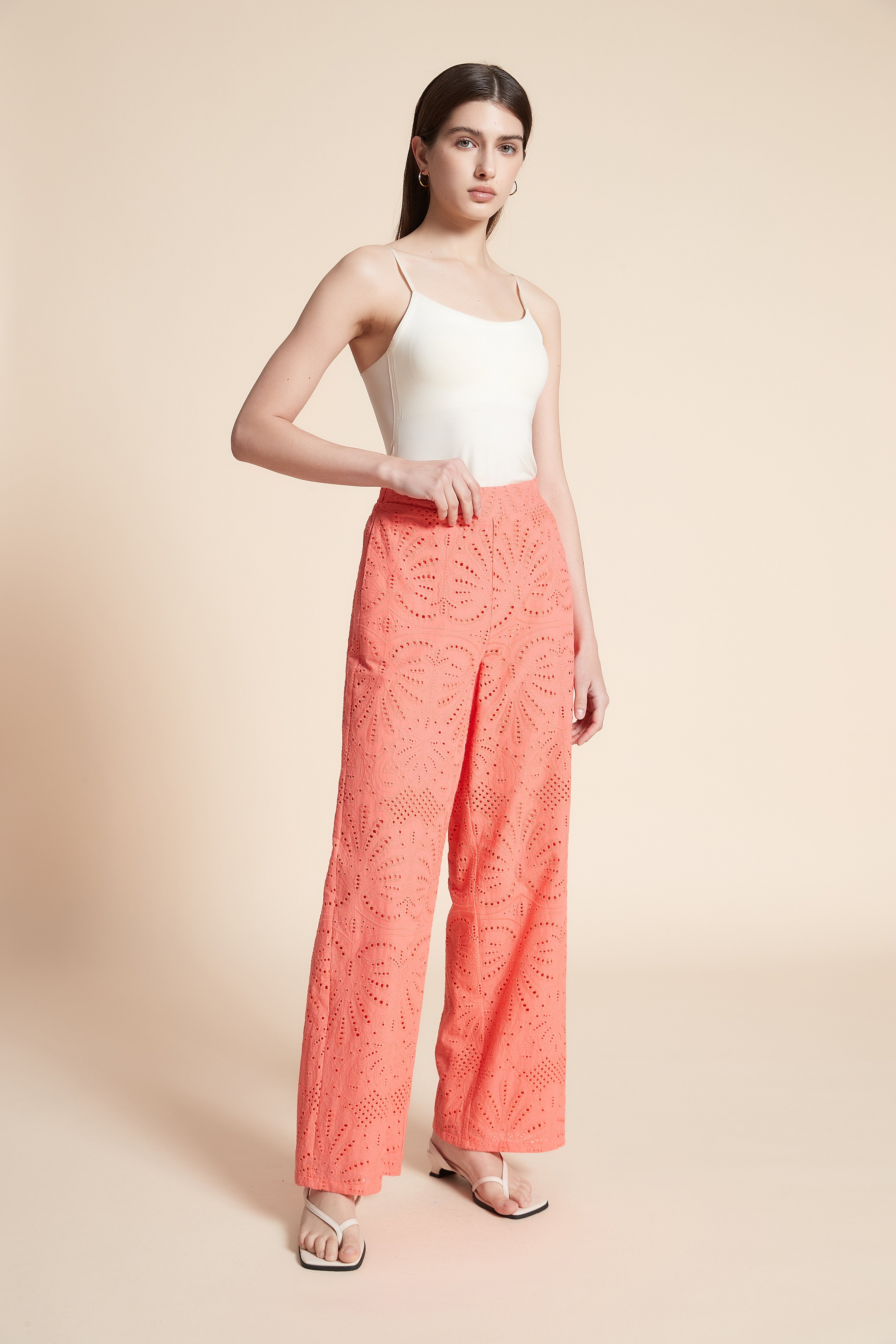 بنطلون طويل منقوش مخرم واسع