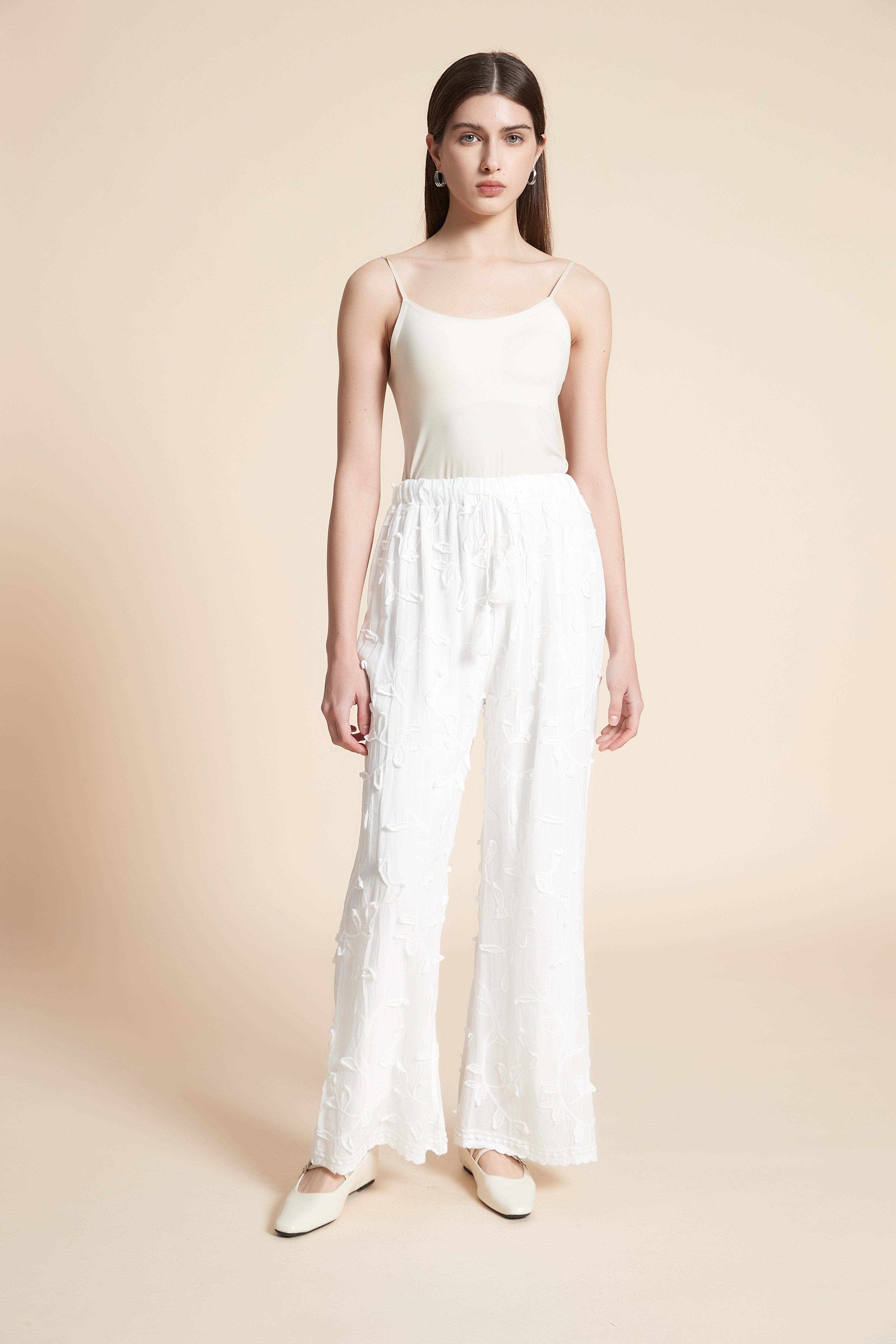 بنطلون طويل مطرز واسع