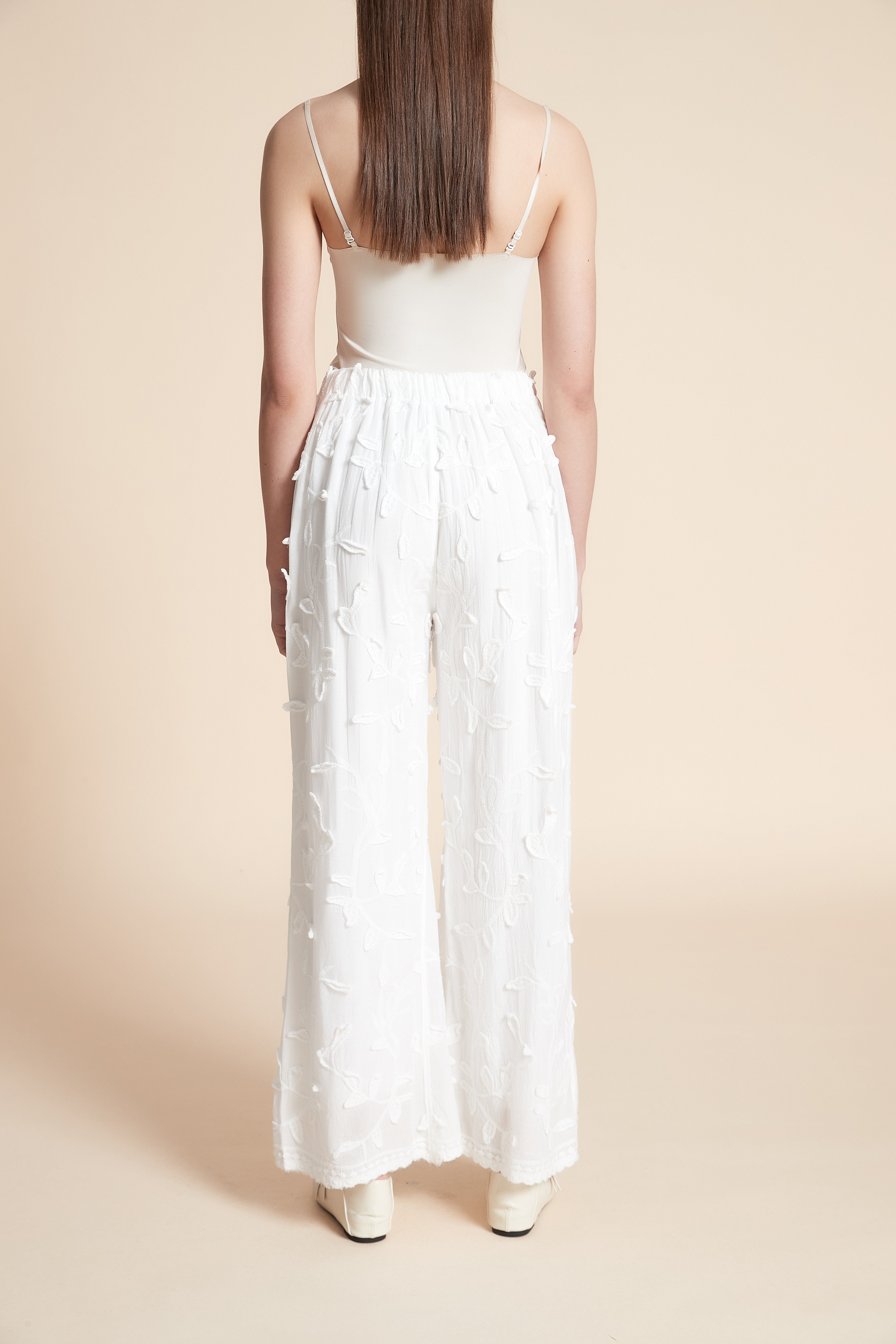 بنطلون طويل مطرز واسع