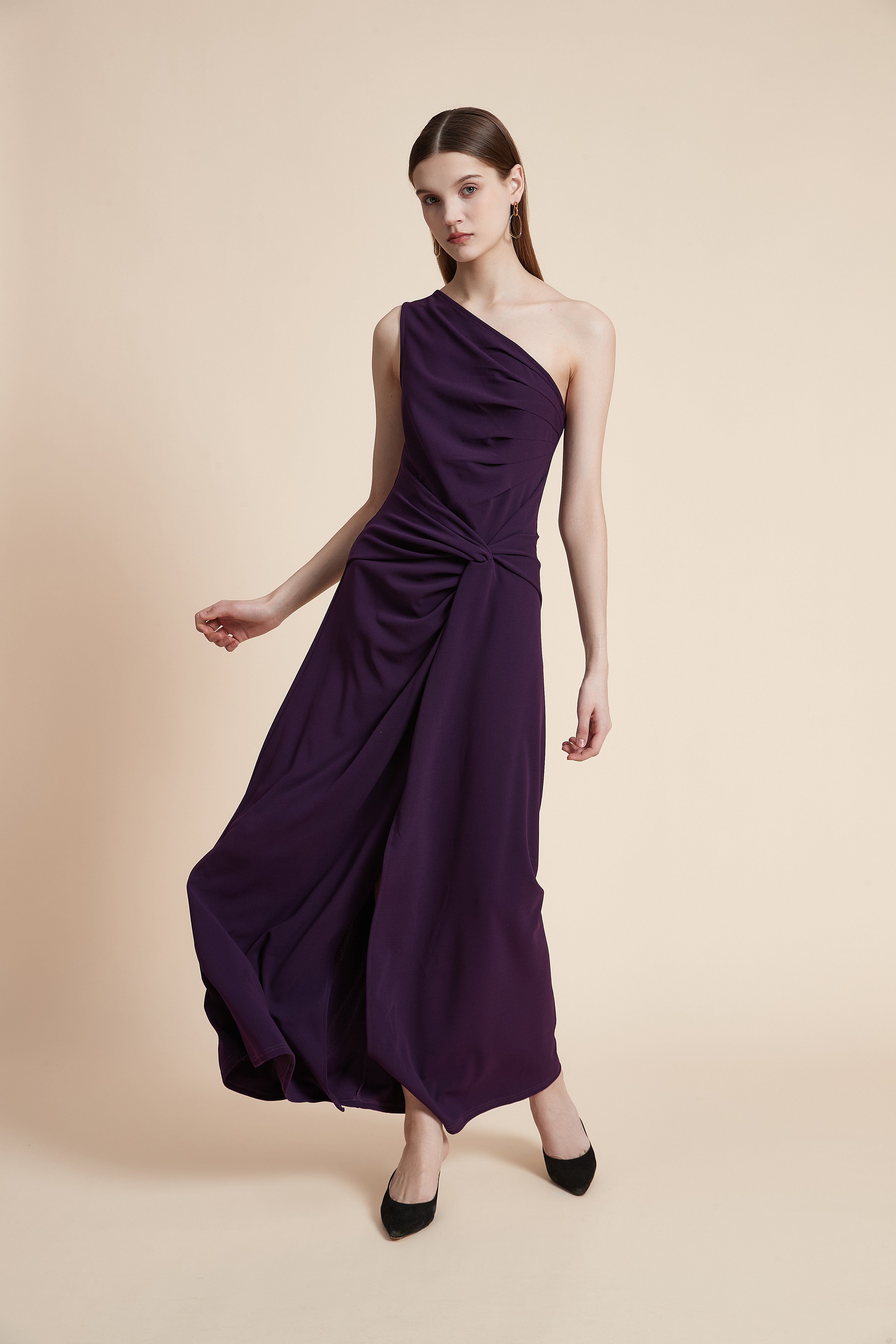 Sleeveless Long Plain Dress with Exposed Shoulders