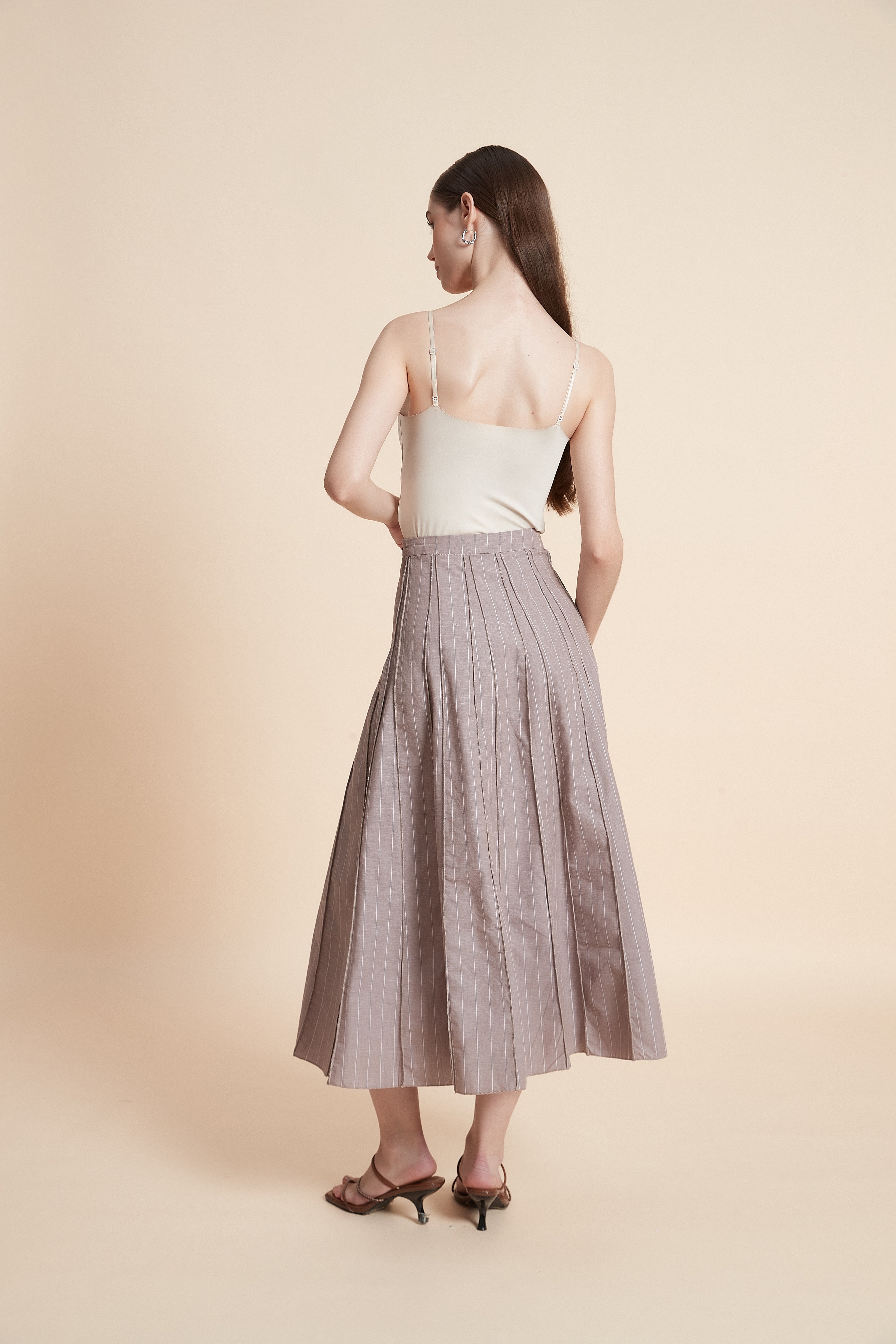 High-waist pleated midi skirt