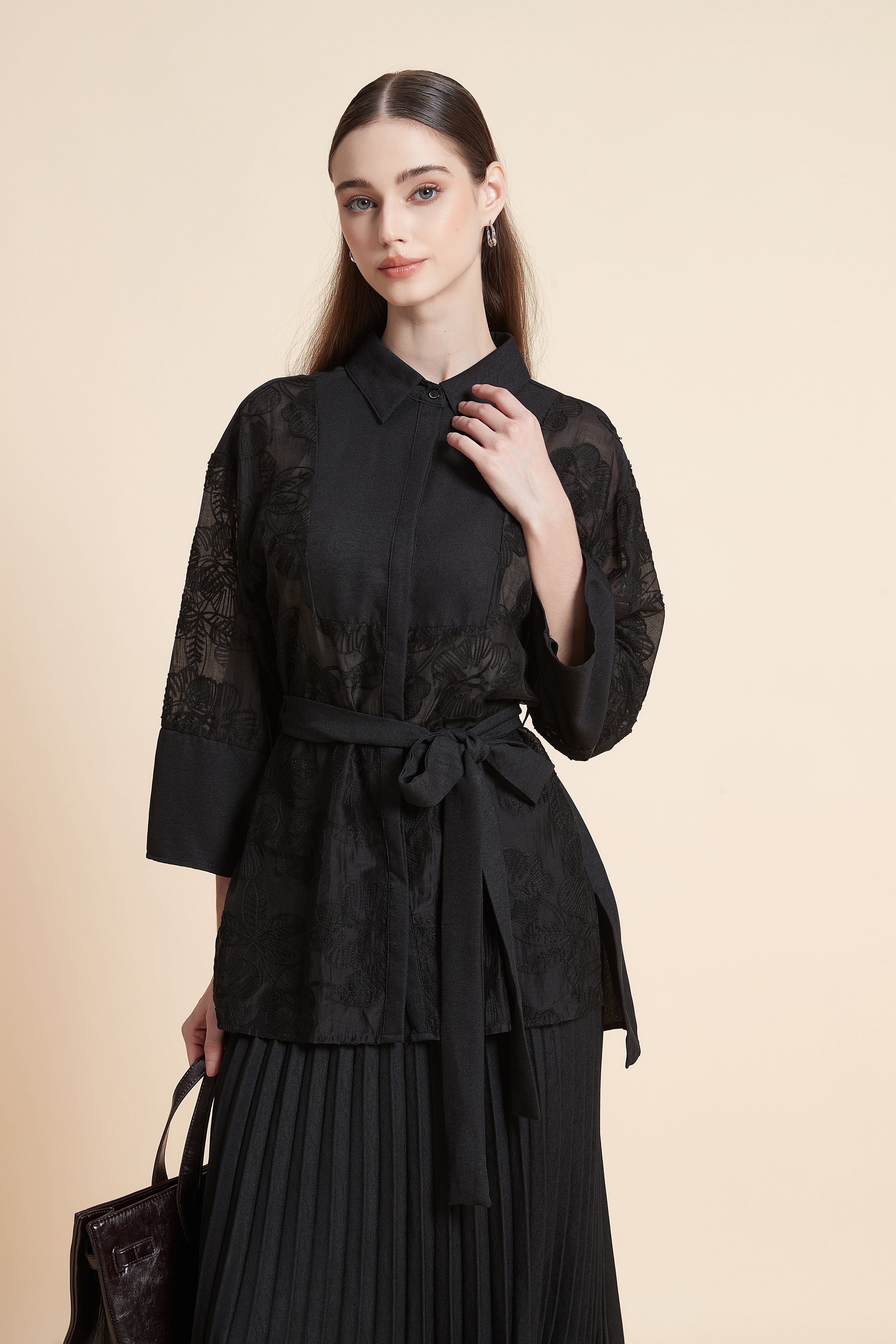 Shirt with a lace belt