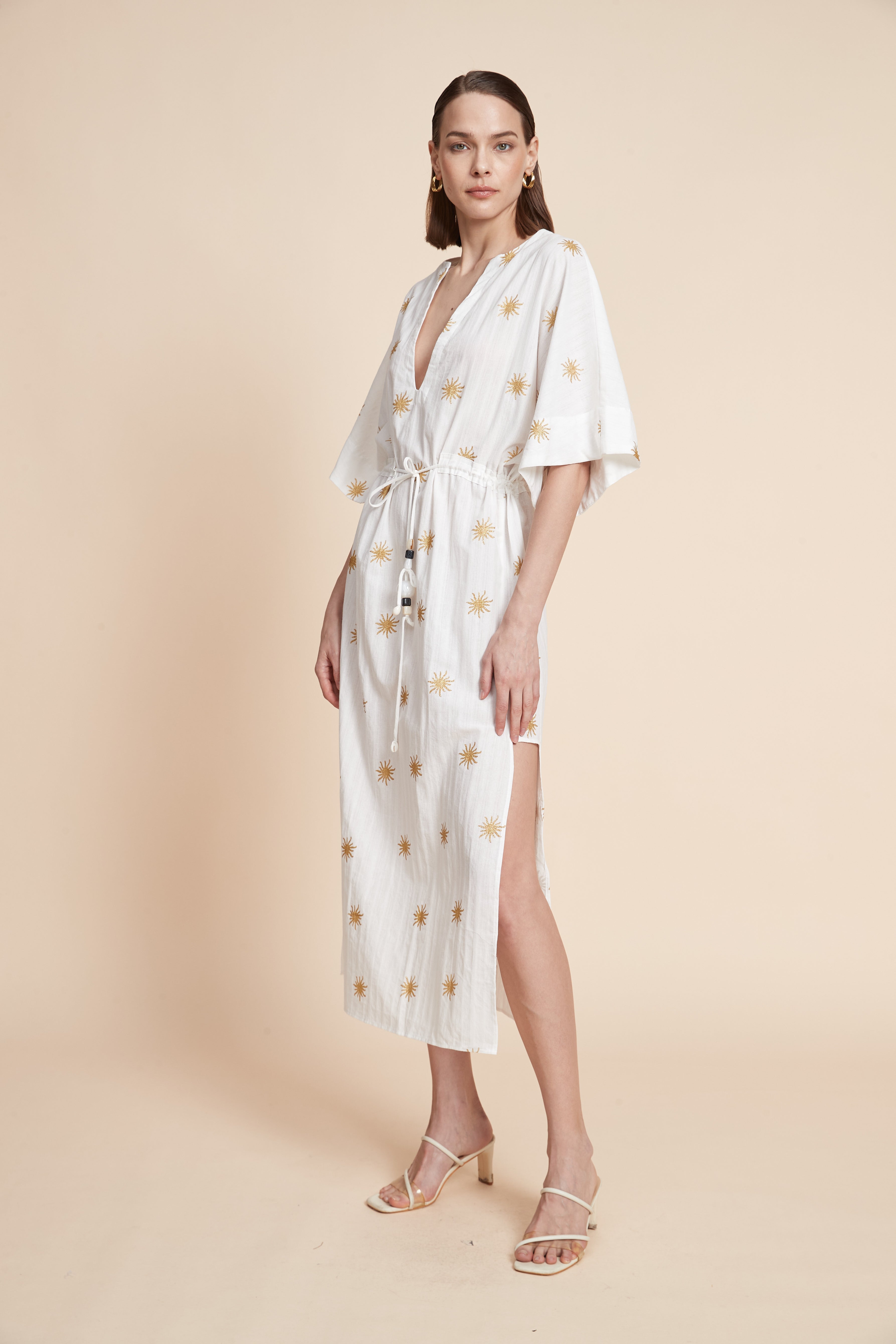 Half-Sleeved Embroidered Midi Kaftan