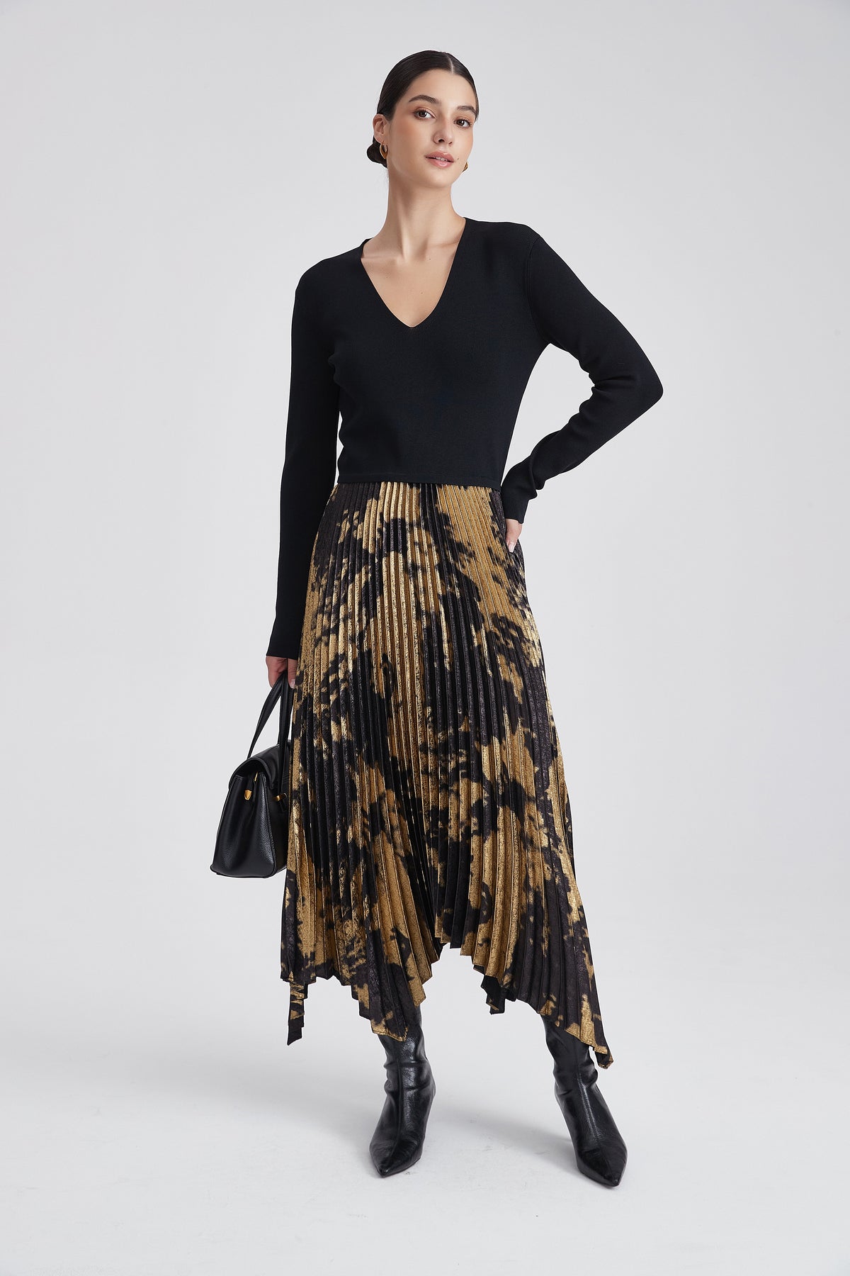 Patterned Pleated Midi Dress with Long Sleeves