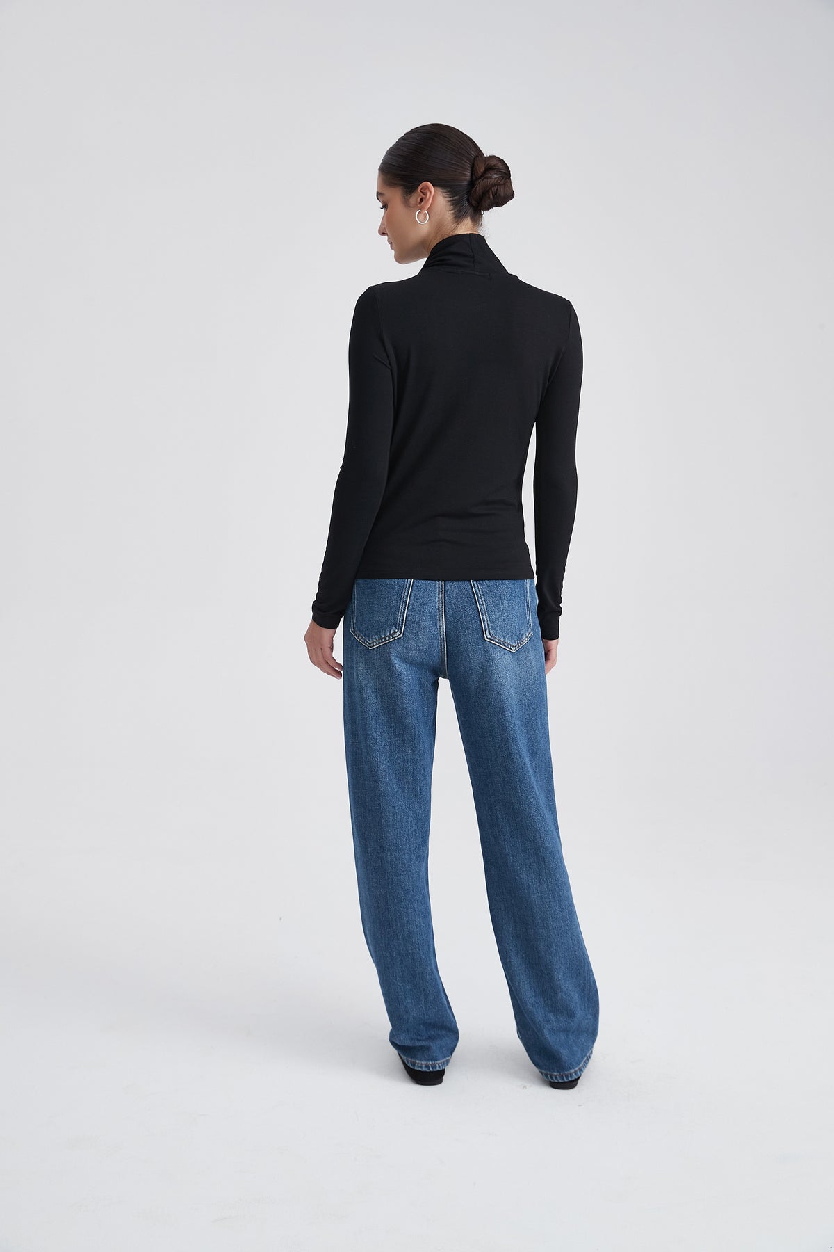 Plain Long-Sleeve Top