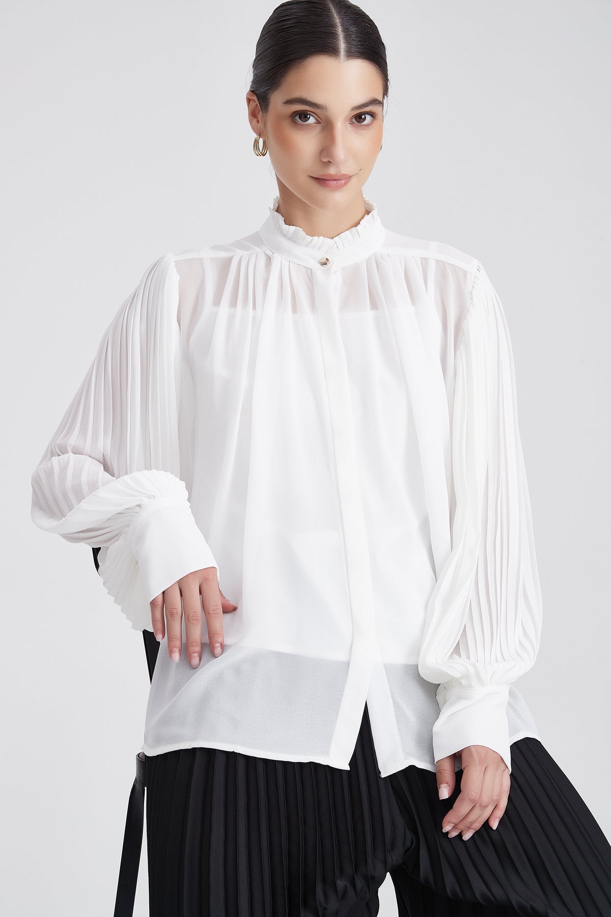 Plain Waist-Length Long-Sleeve Blouse