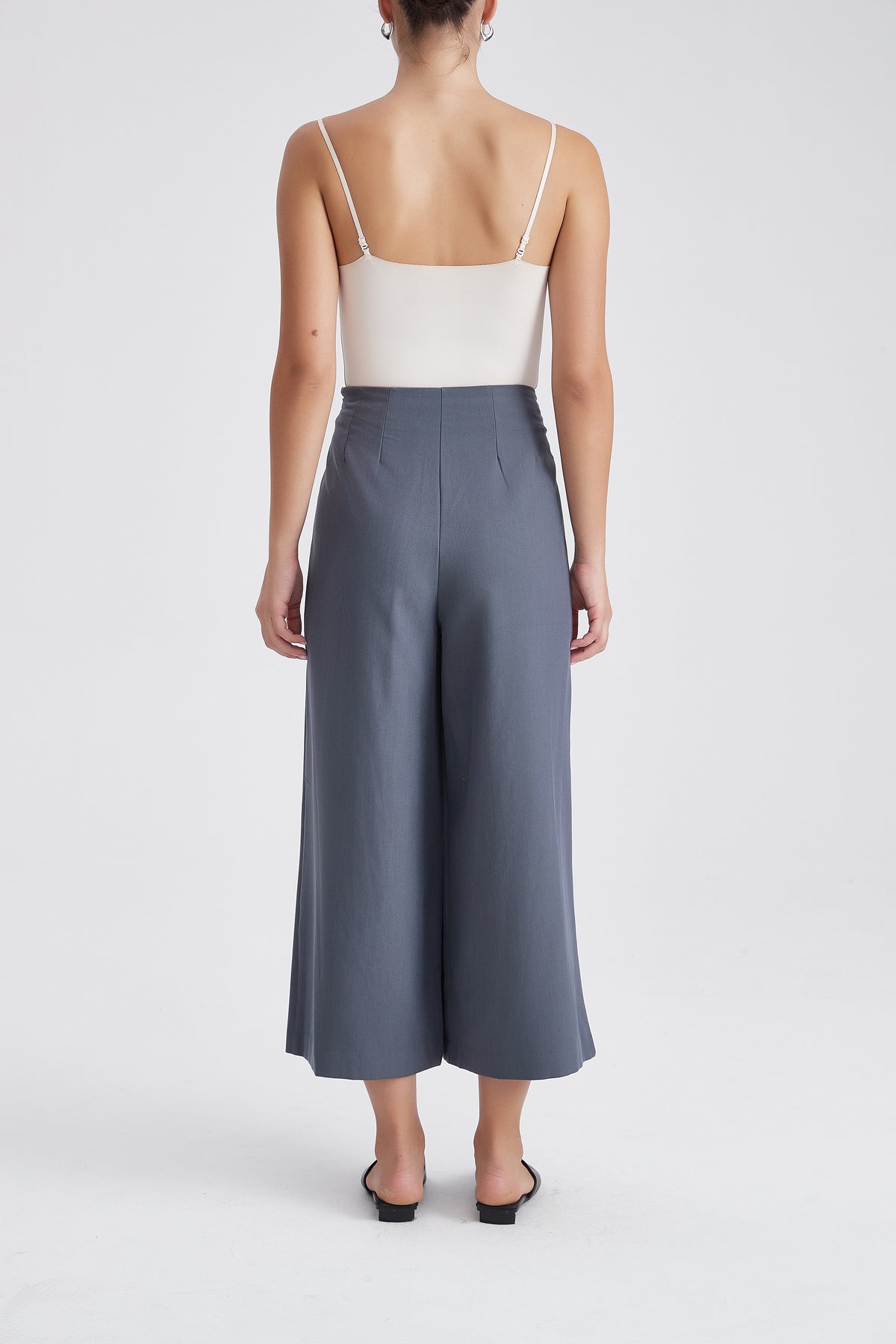 Wide-Leg 3/4 Trousers with Pleats
