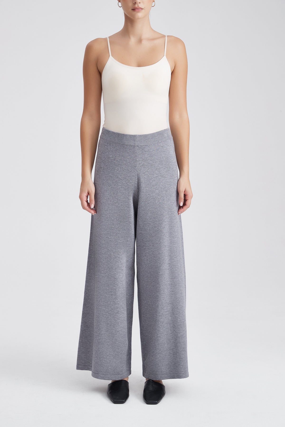 Plain Wide-Leg Long Trousers