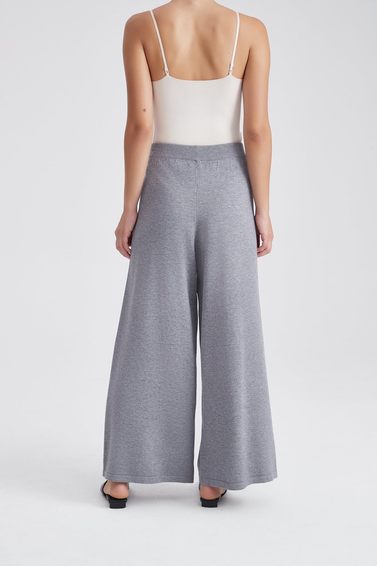 Plain Wide-Leg Long Trousers