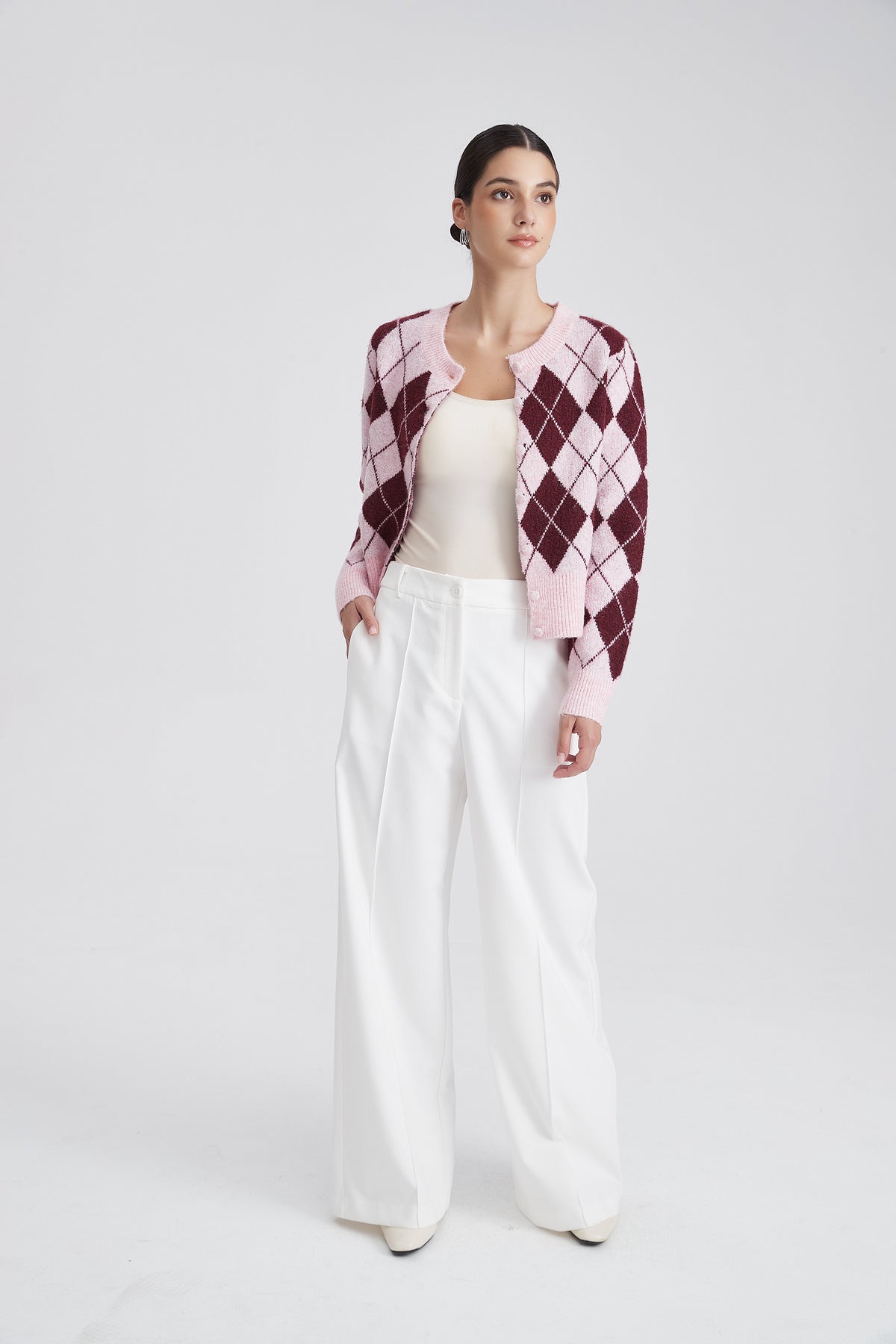 Cropped Knit Cardigan with Argyle Pattern and Front Buttons