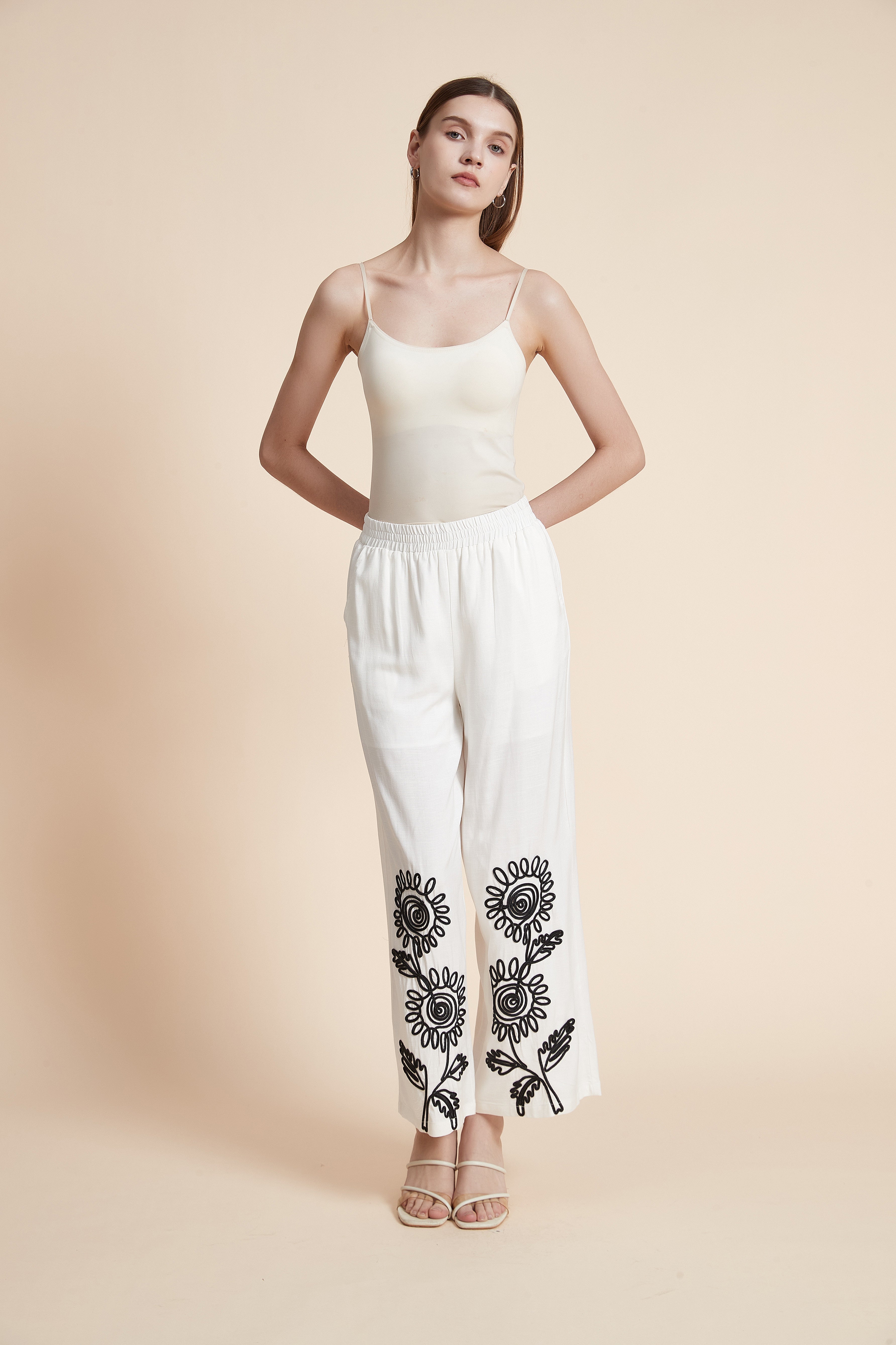 Printed Cropped Pants