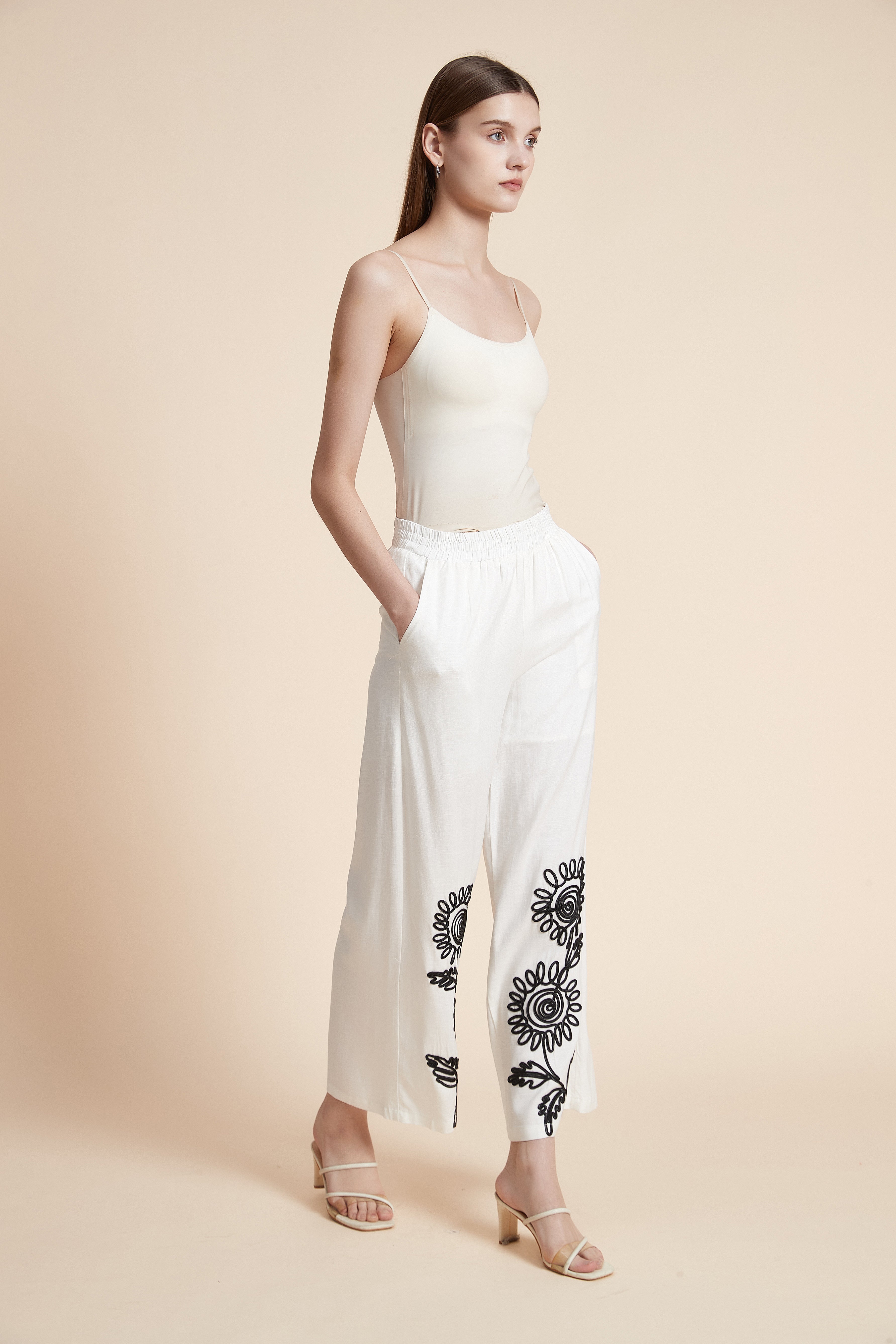 Printed Cropped Pants