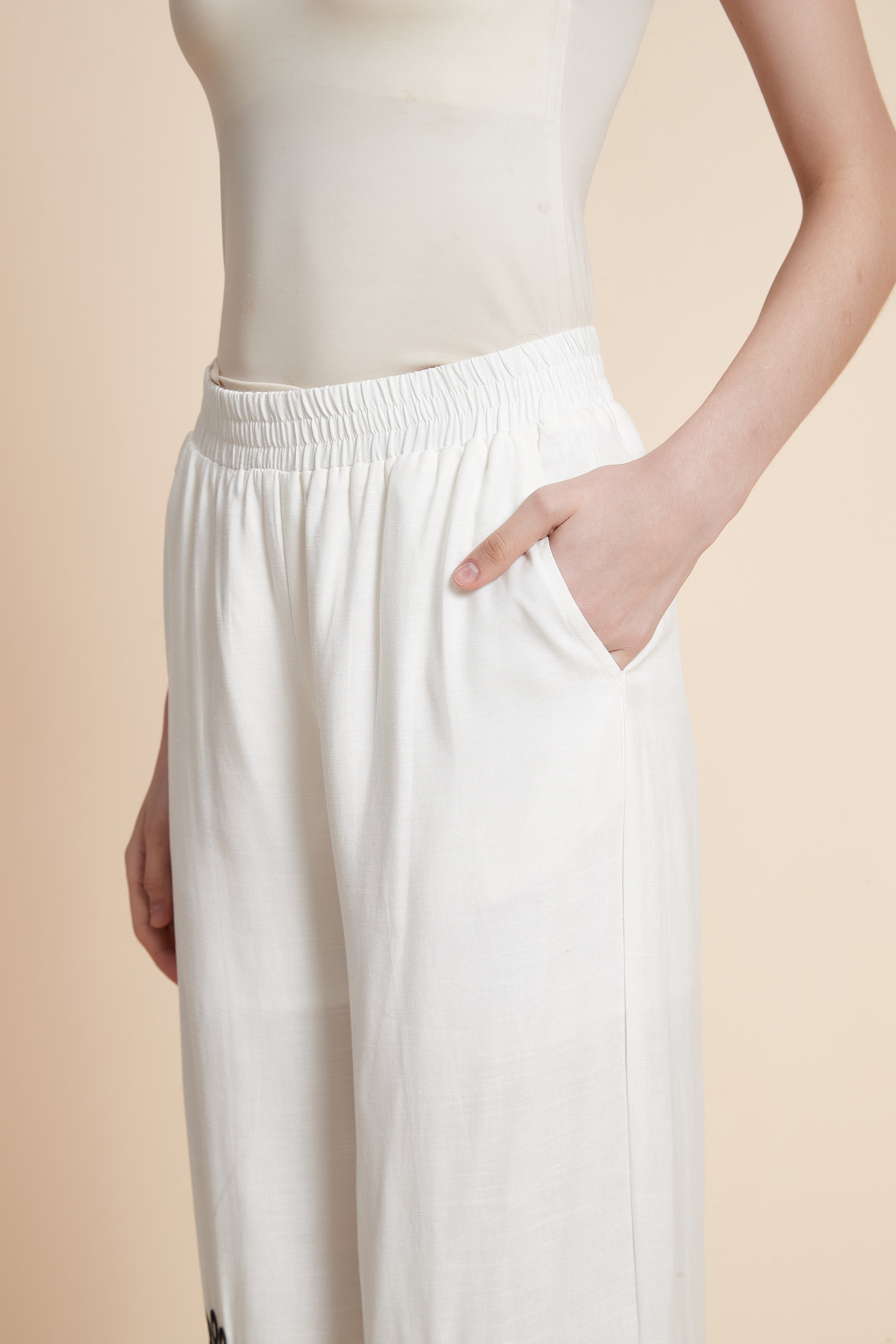 Printed Cropped Pants