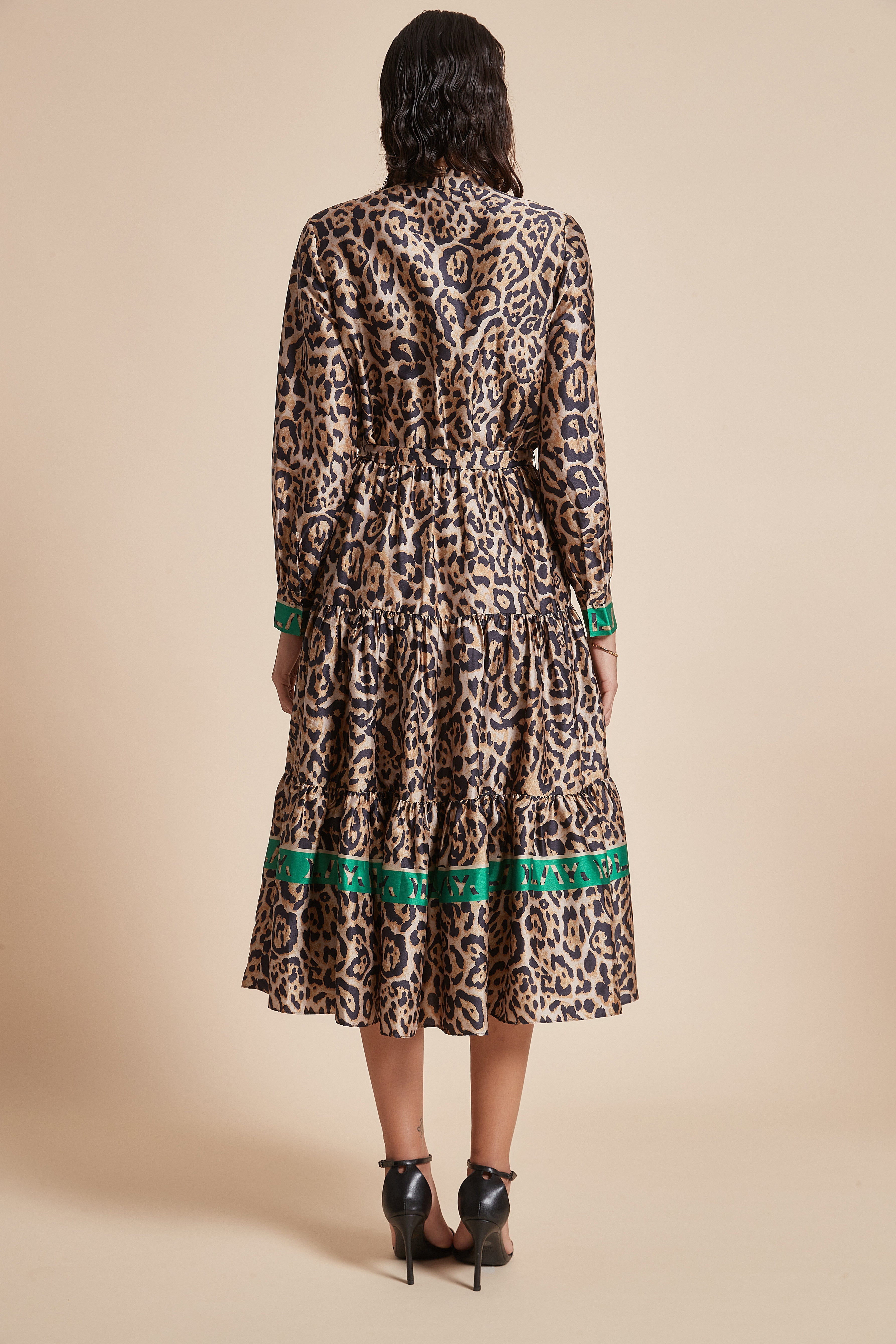 Chic Leopard Print Midi Dress with Long Sleeves