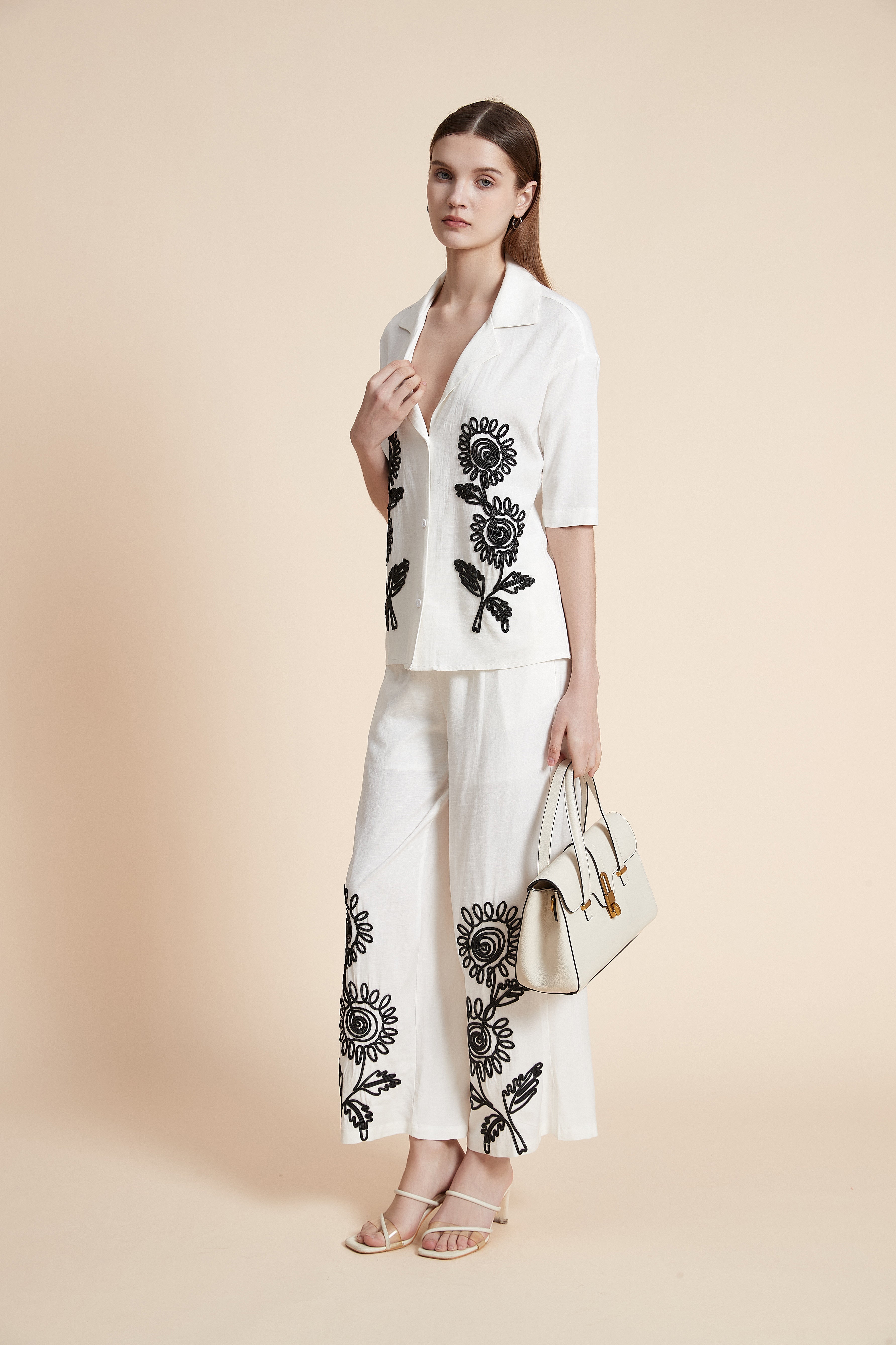 Printed Cropped Pants