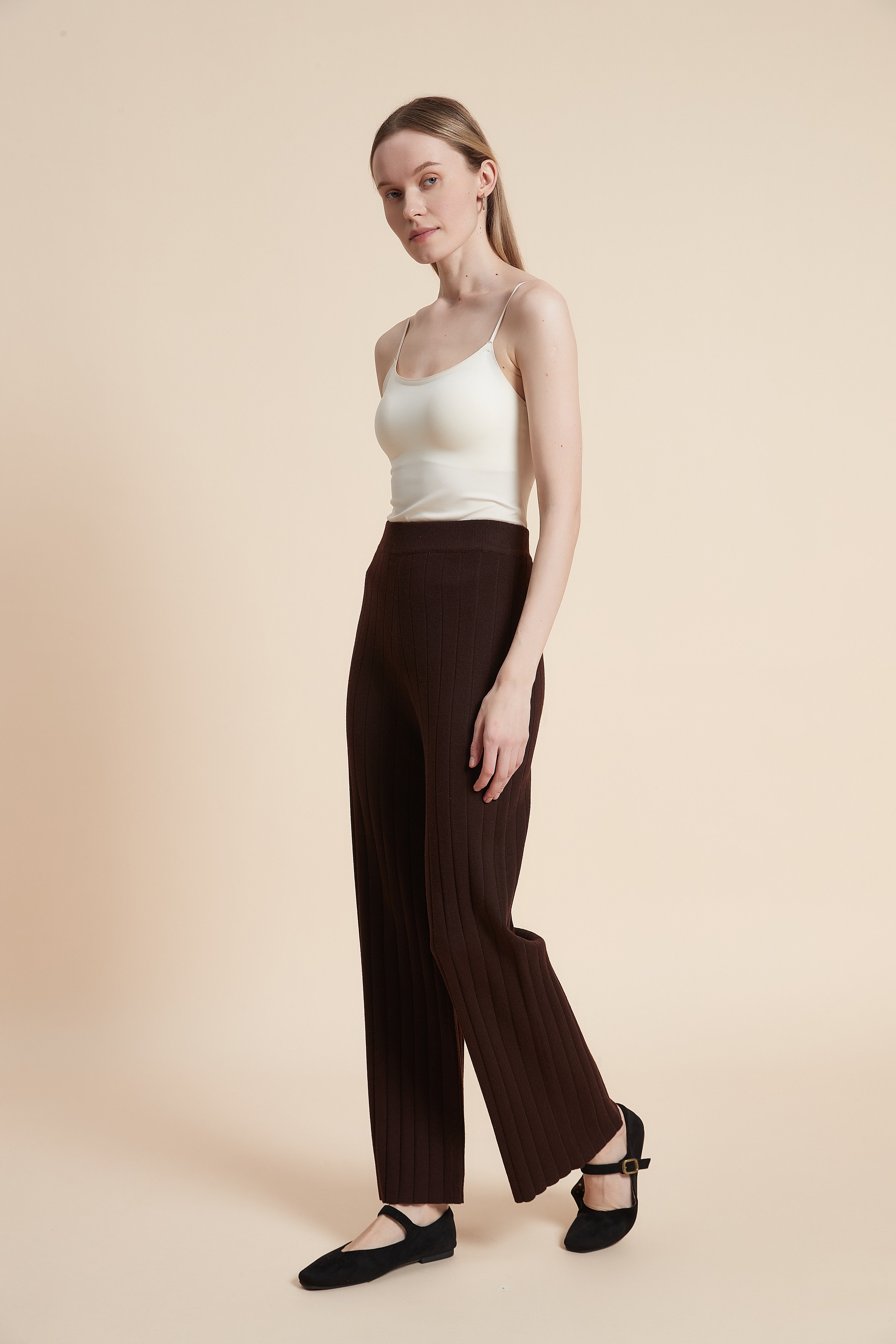 Long solid ribbed pants