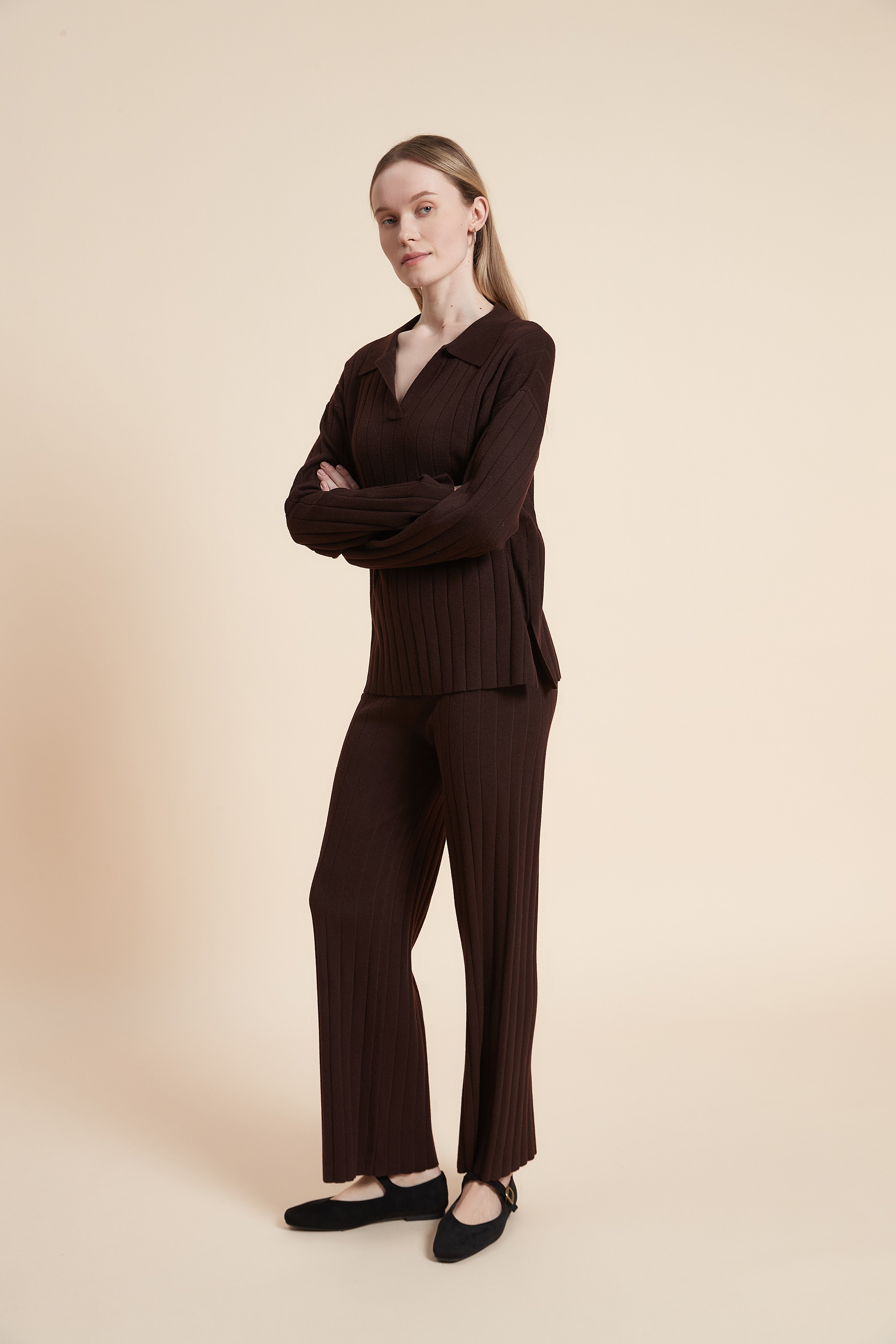 Long sleeve solid ribbed mid-length blouse