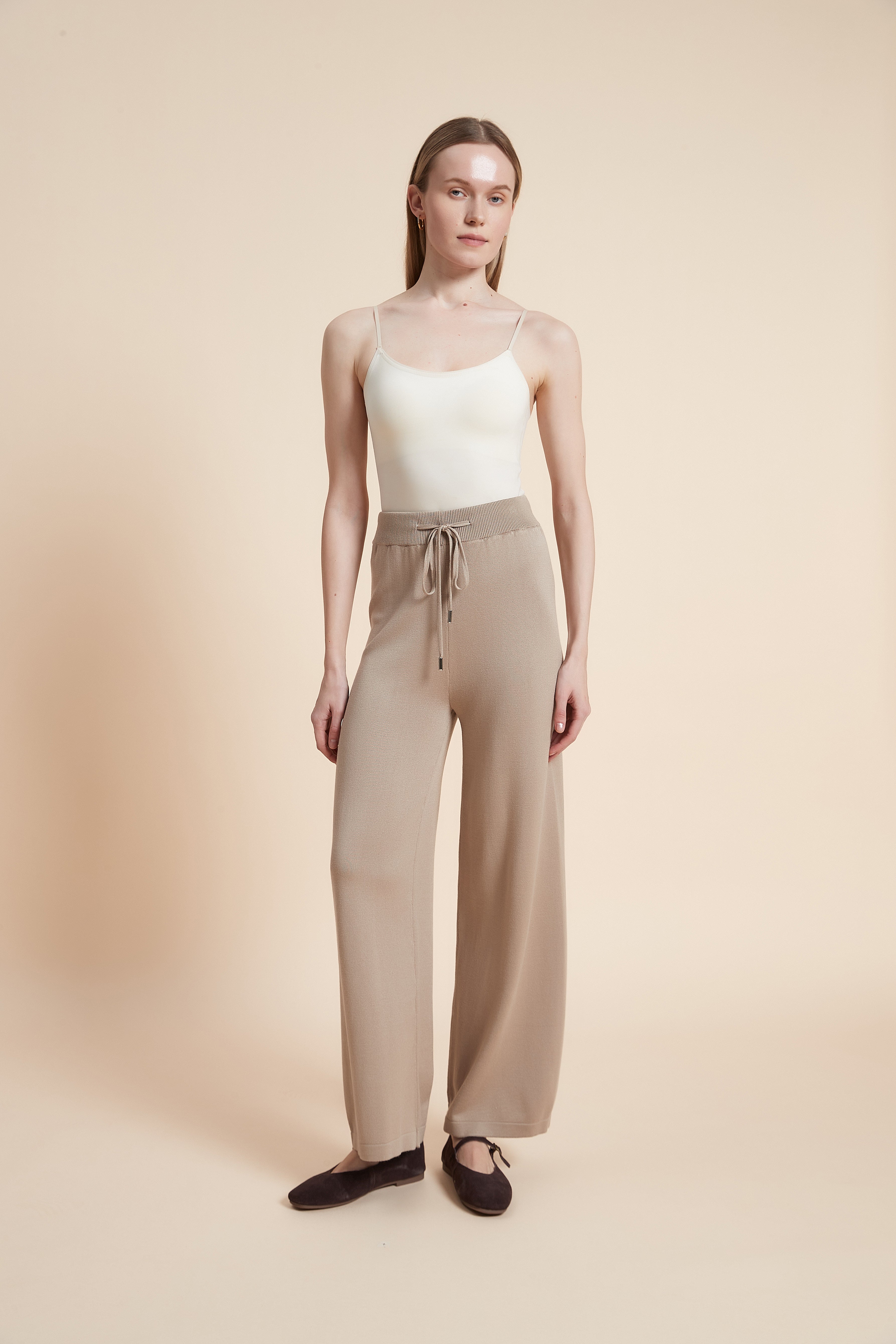 Long drawstring wide-leg pants