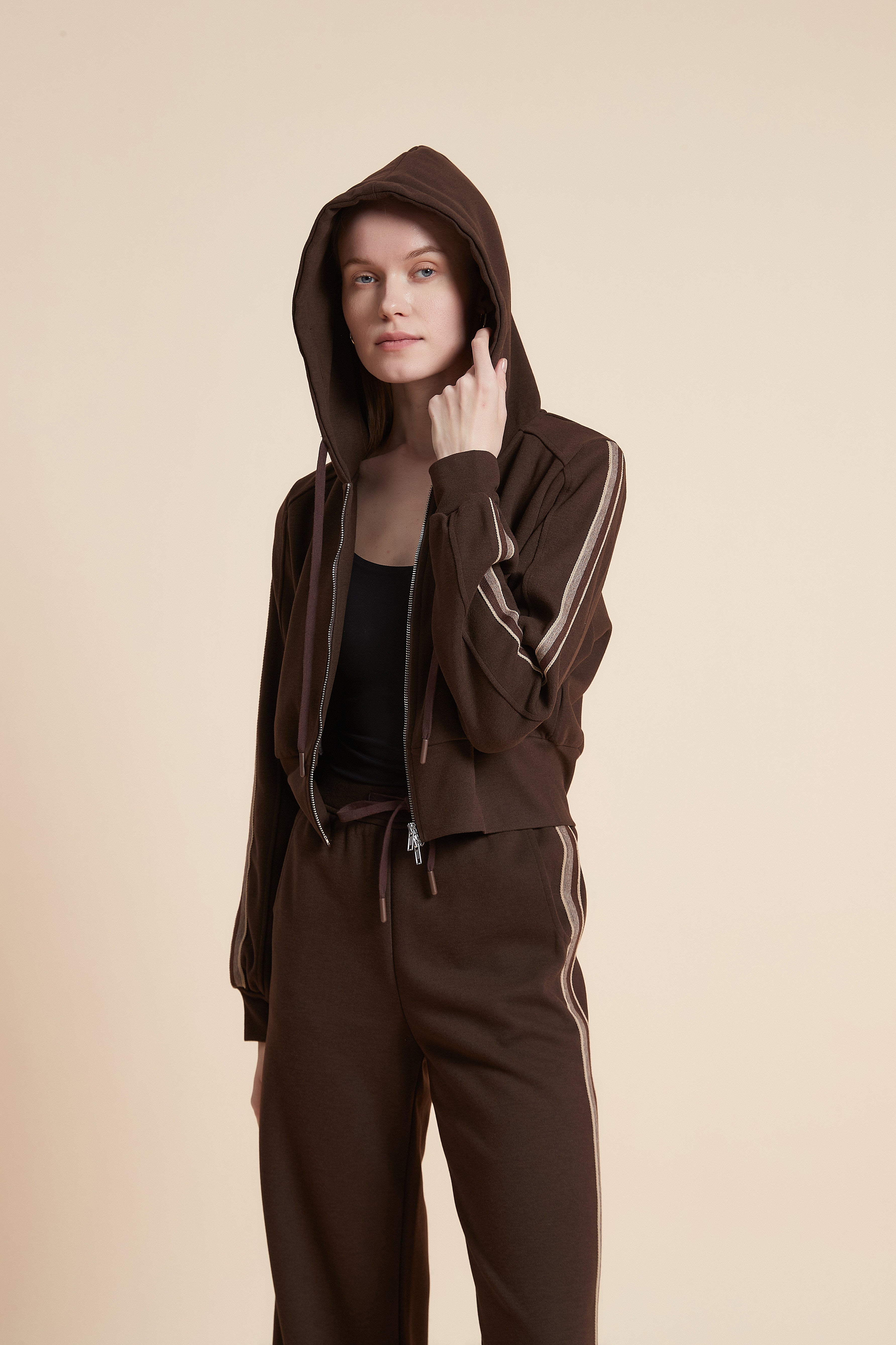 Short Zip Sweatshirt