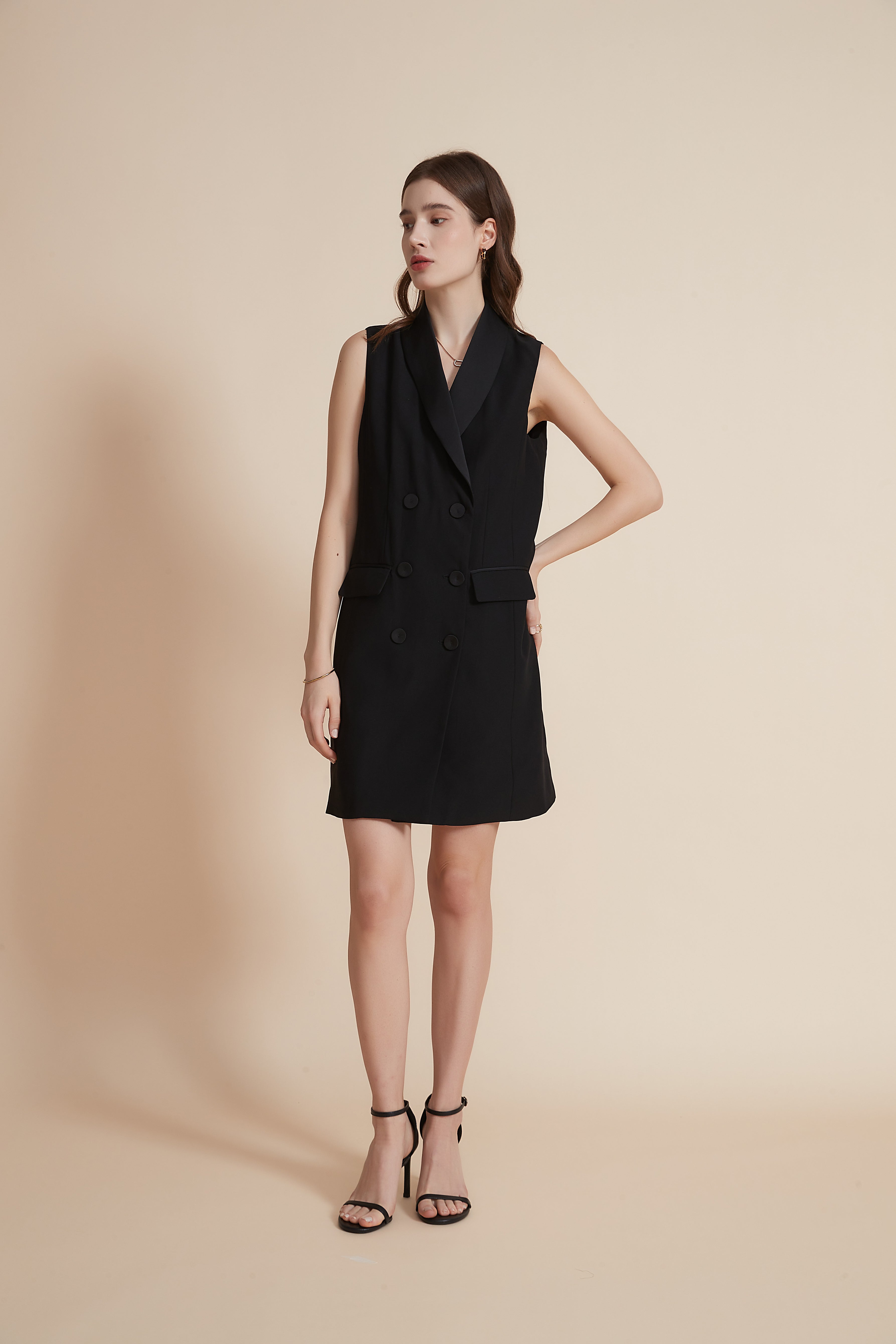 Sleeveless Long Jacket with Front Buttons