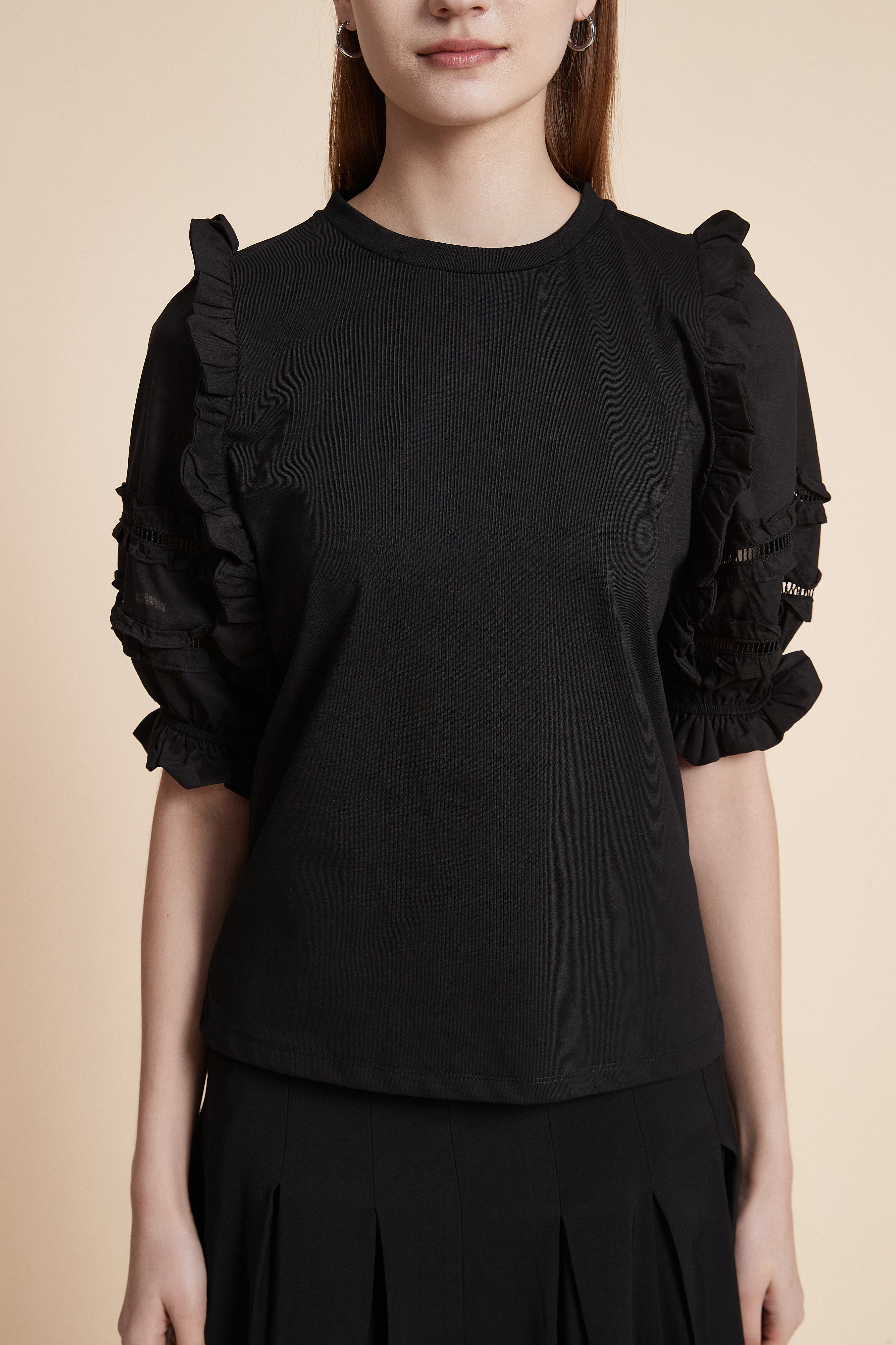 تيشيرت سادة بأكمام قصيرة بف