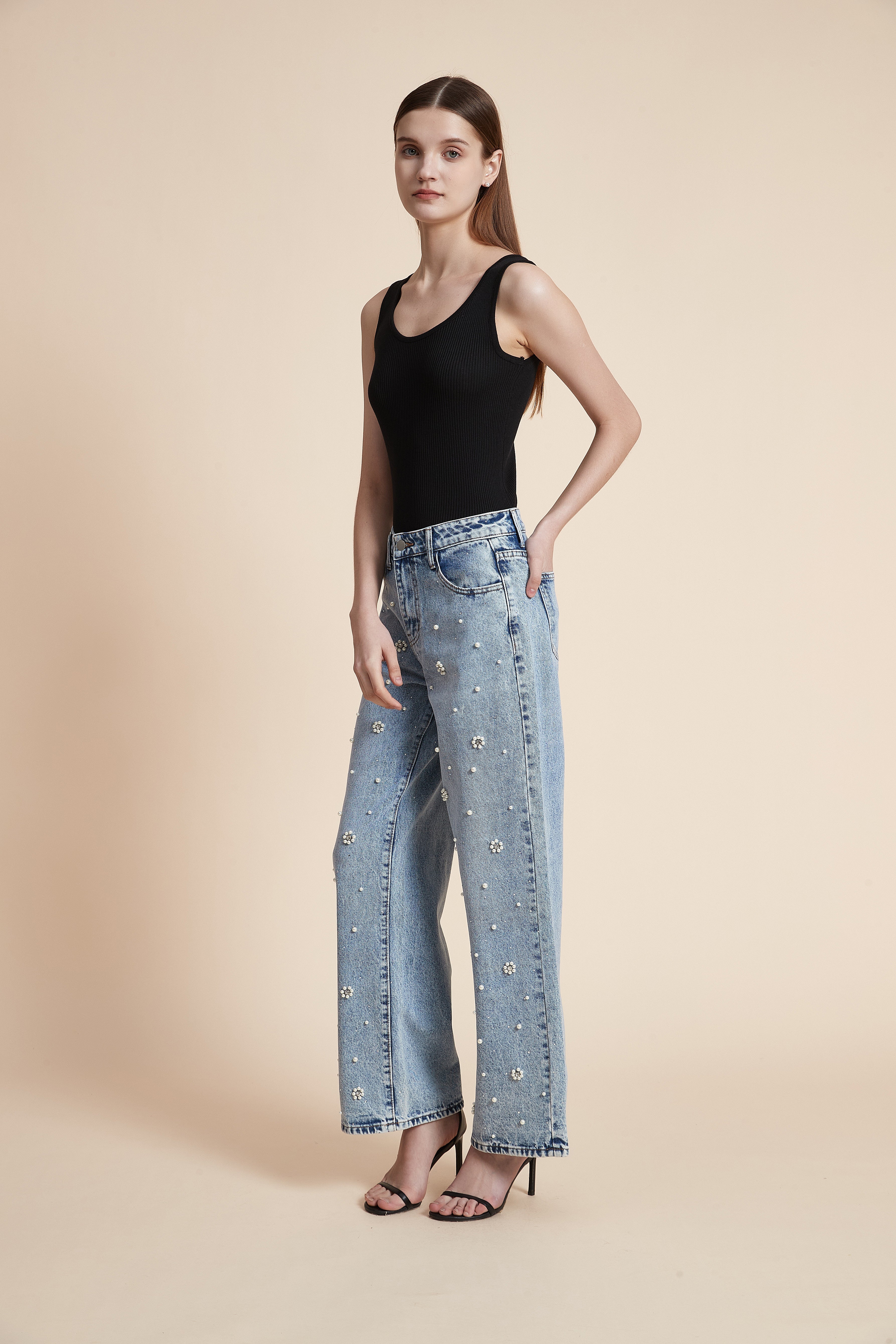 بنطلون طويل جينز مزين بلولي