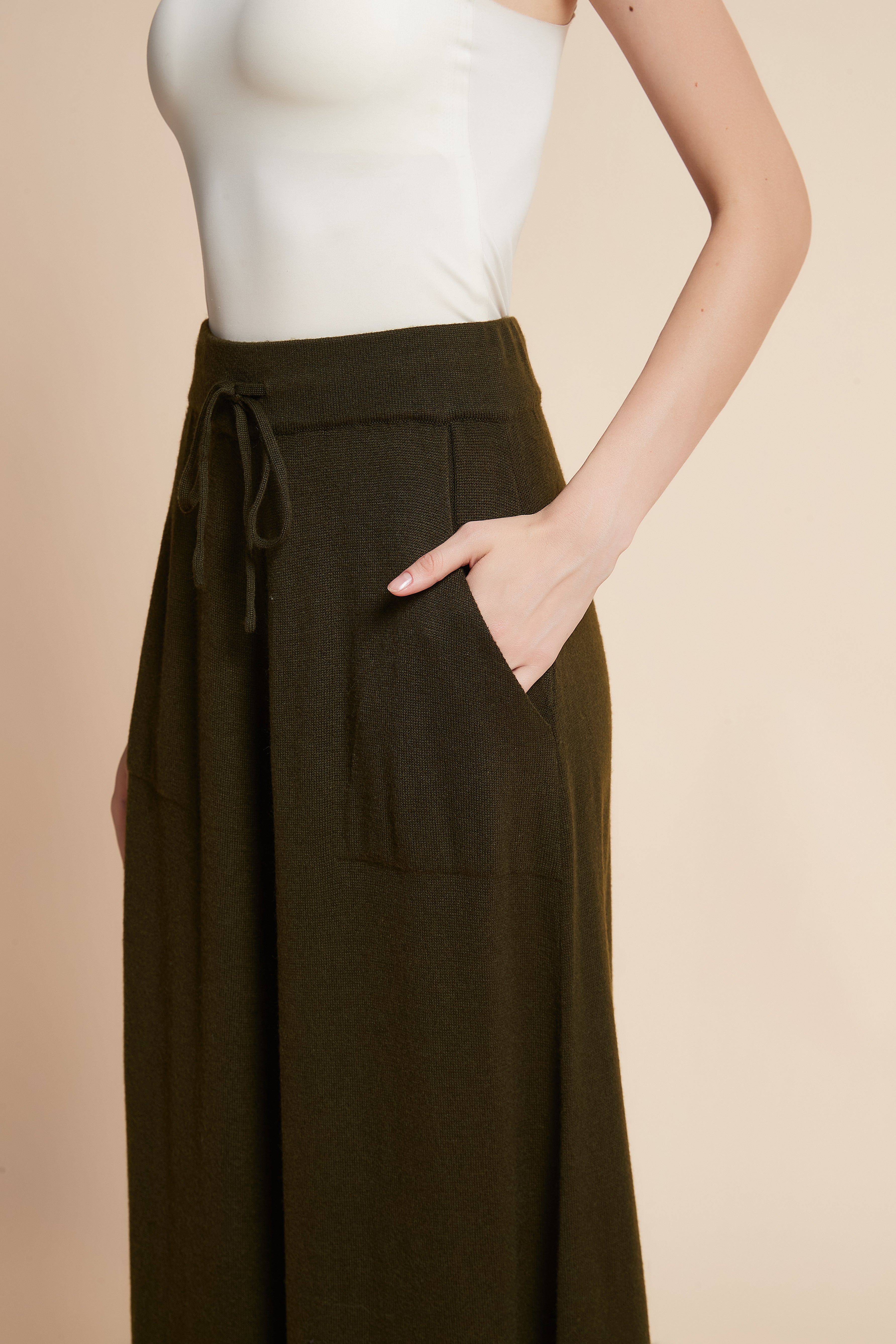 Wide-Leg Pants with Pockets
