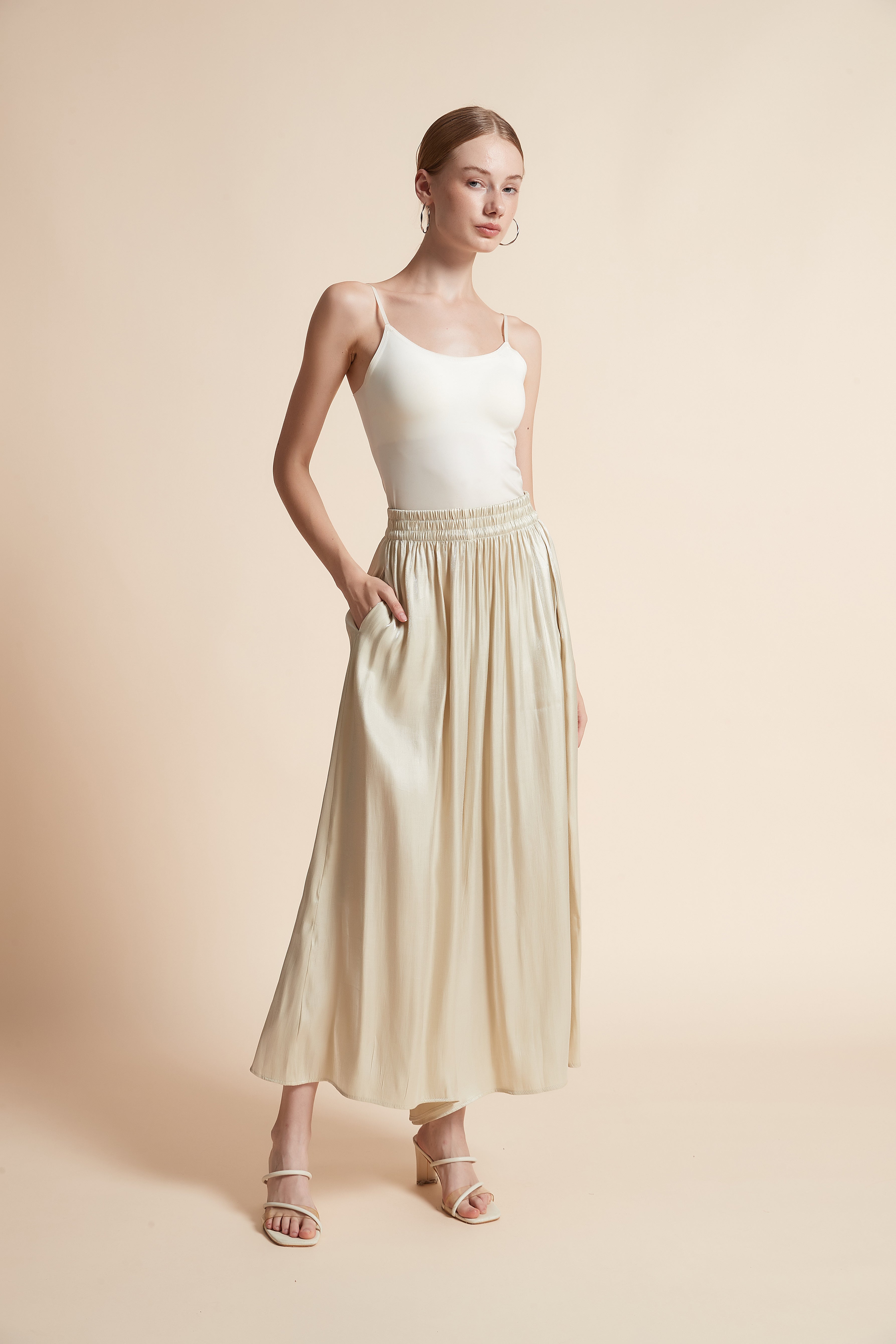 Solid Wide Skirt with Pockets