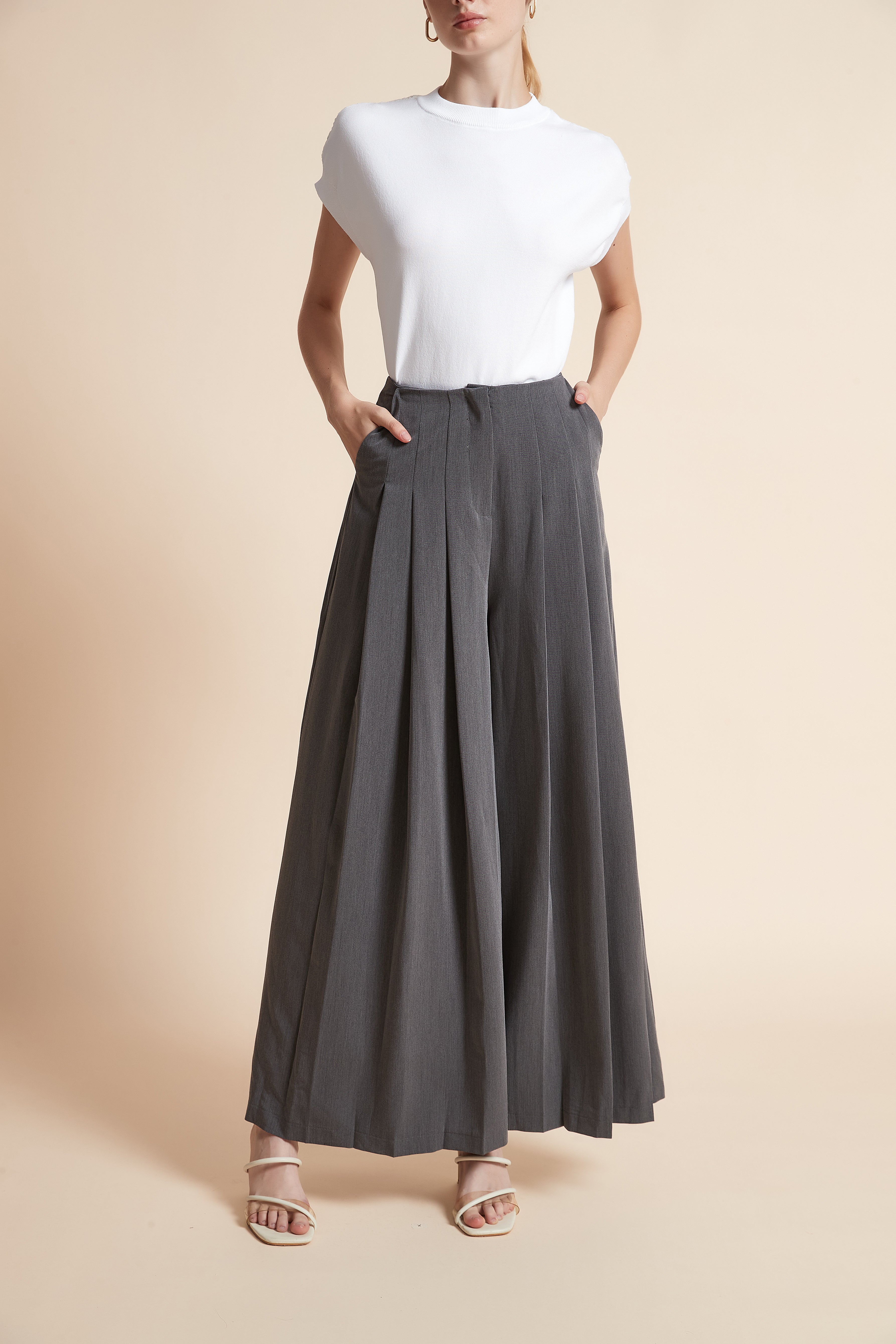 Wide-Leg Long Pants