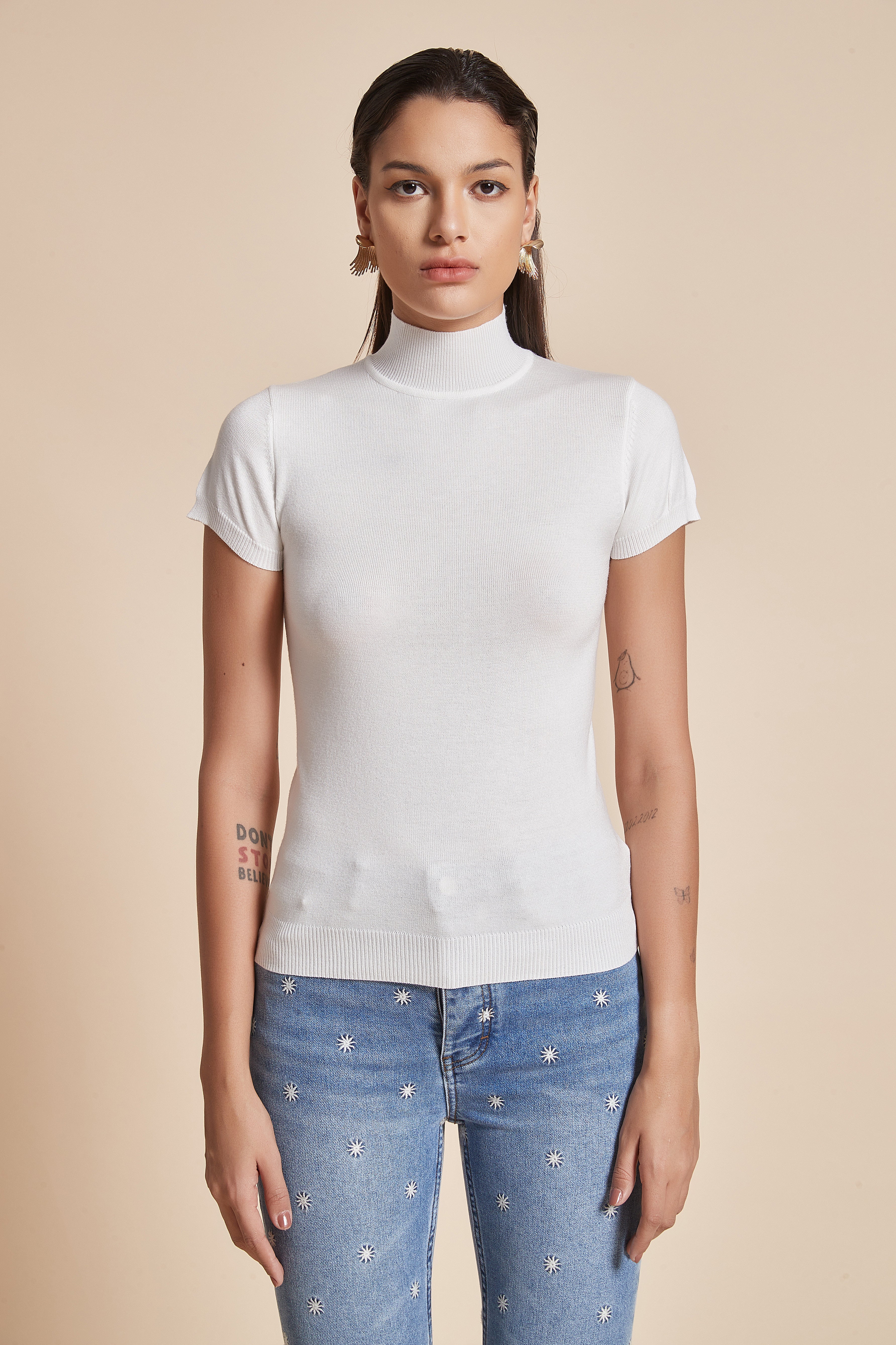 Short Sleeve High-Neck Blouse