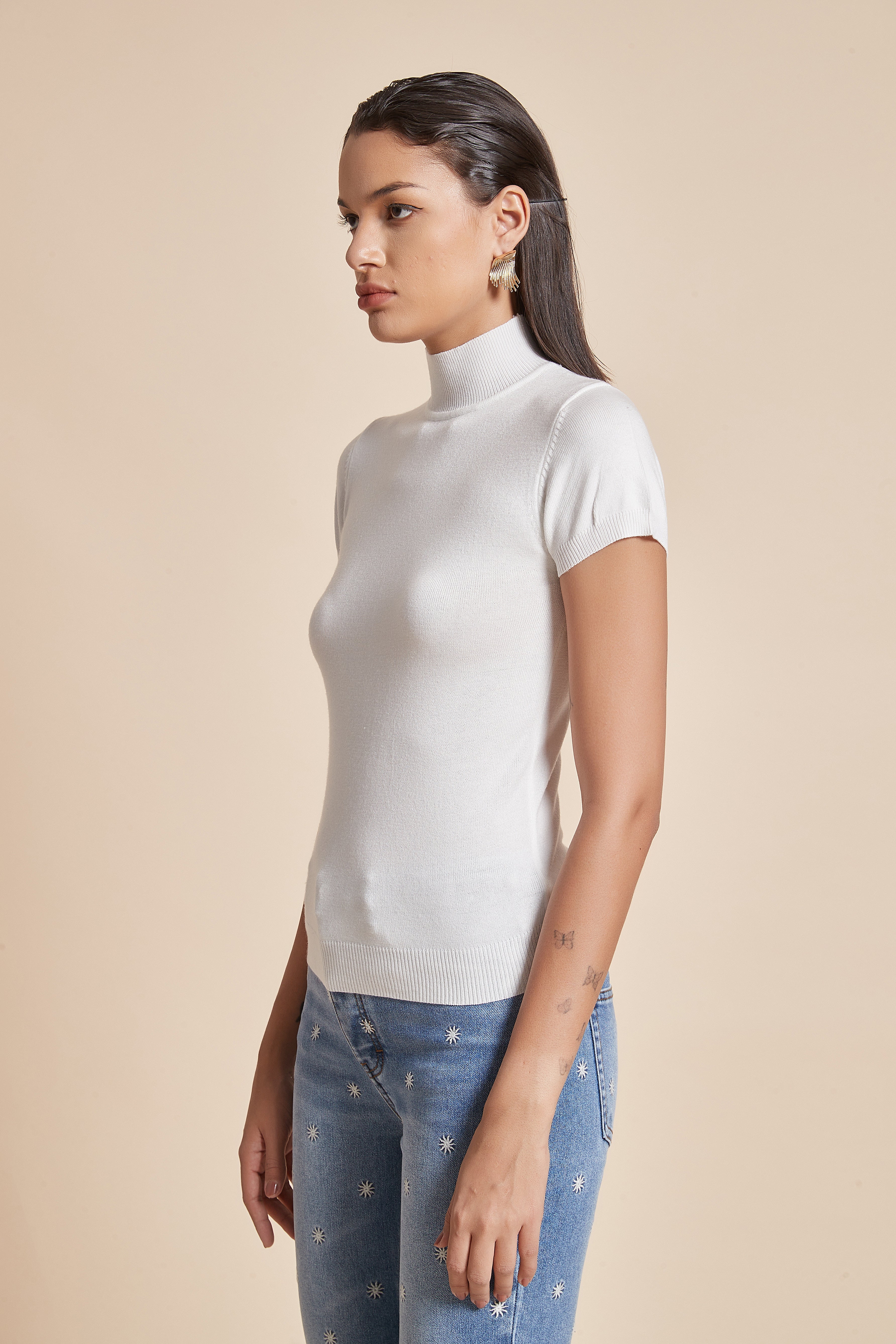 Short Sleeve High-Neck Blouse