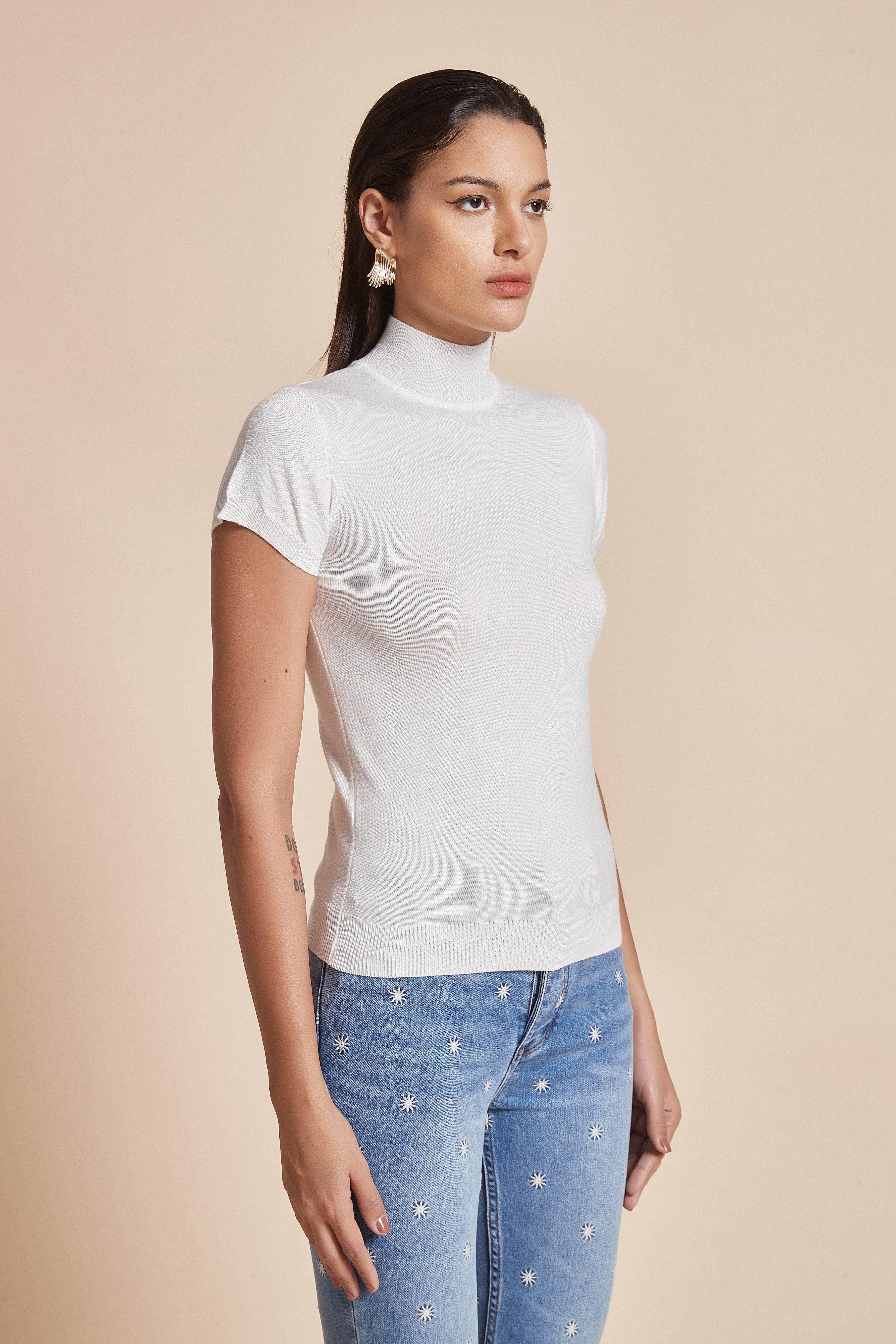 Short Sleeve High-Neck Blouse