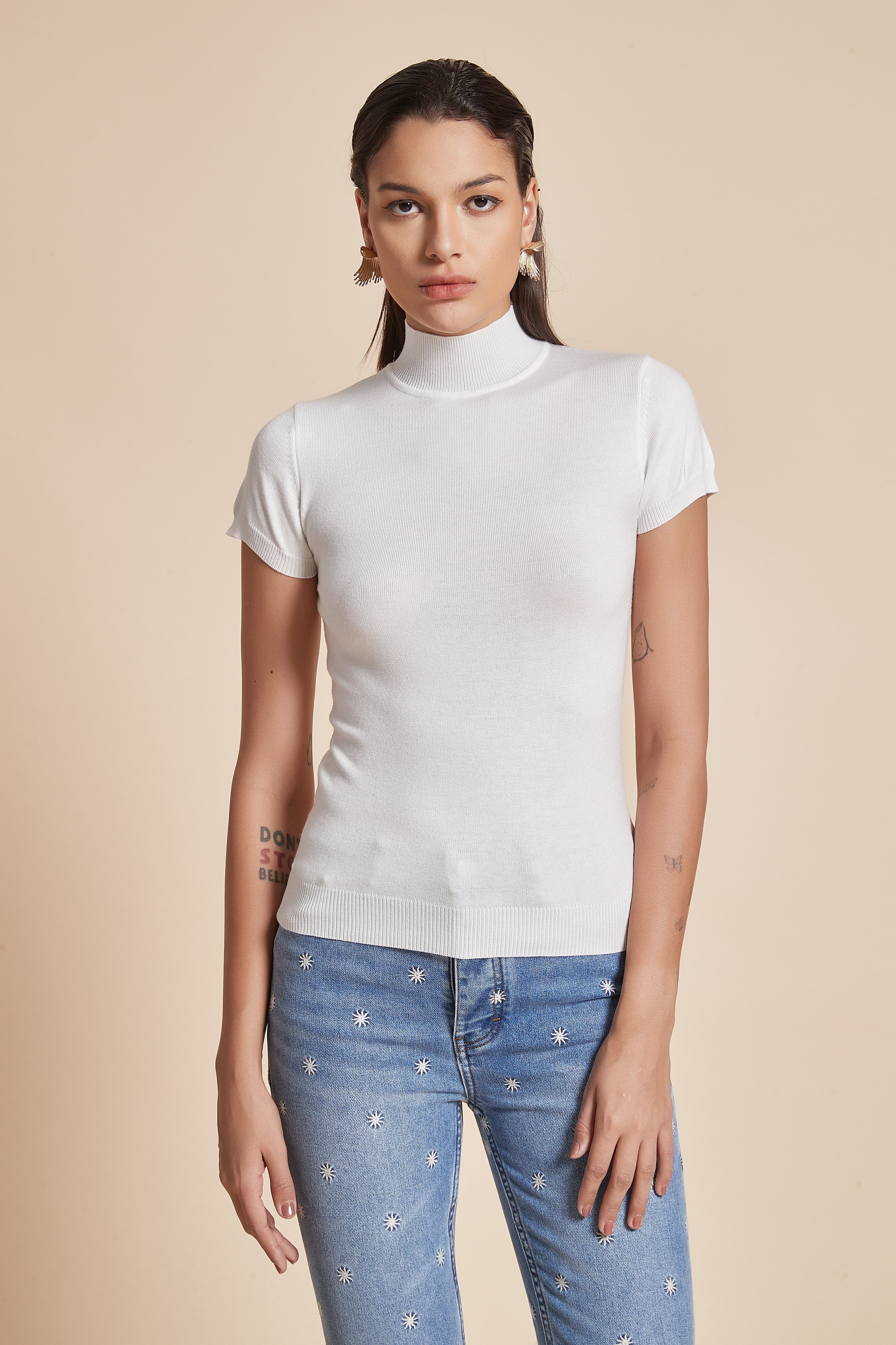 Short Sleeve High-Neck Blouse