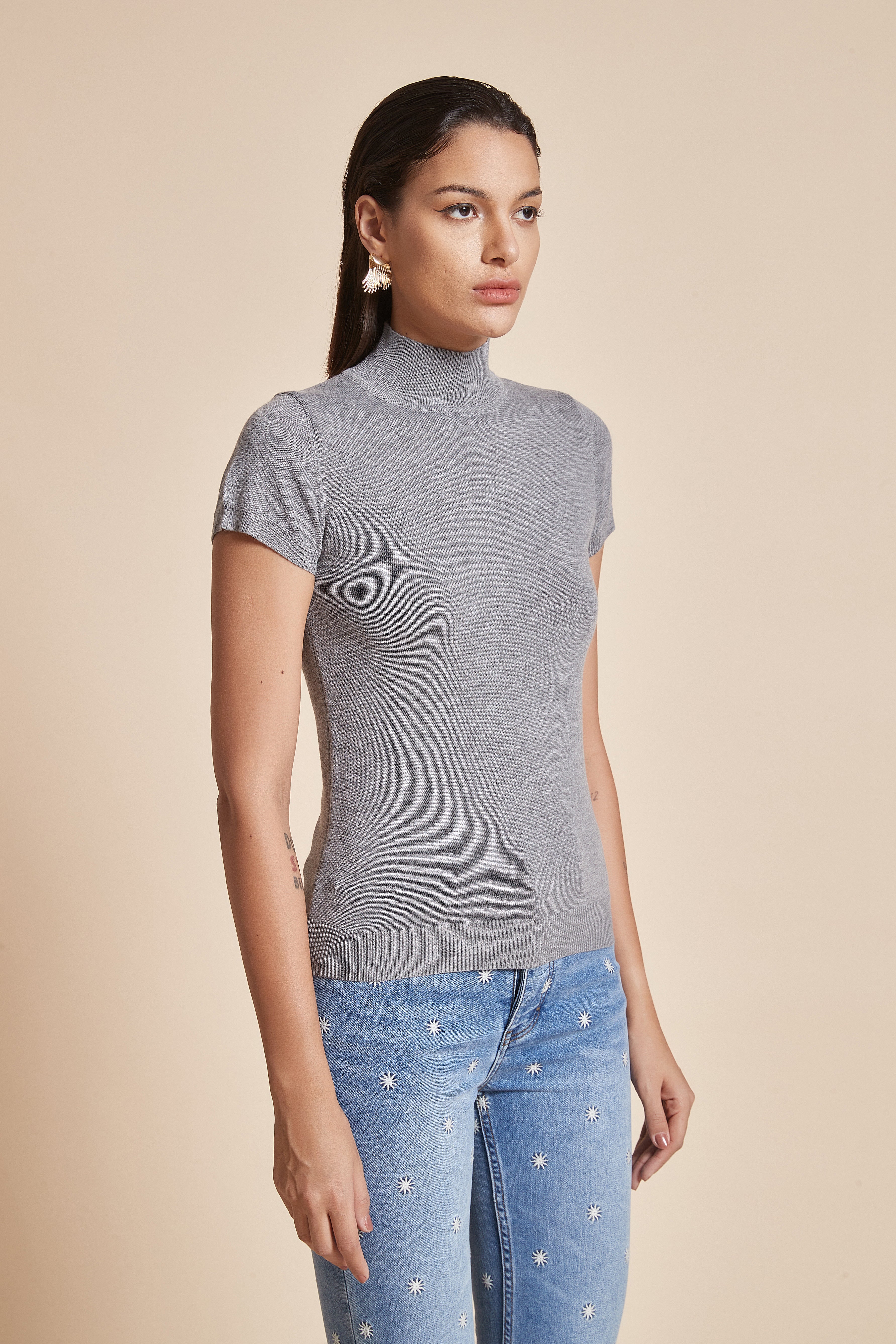 Short Sleeve High-Neck Blouse